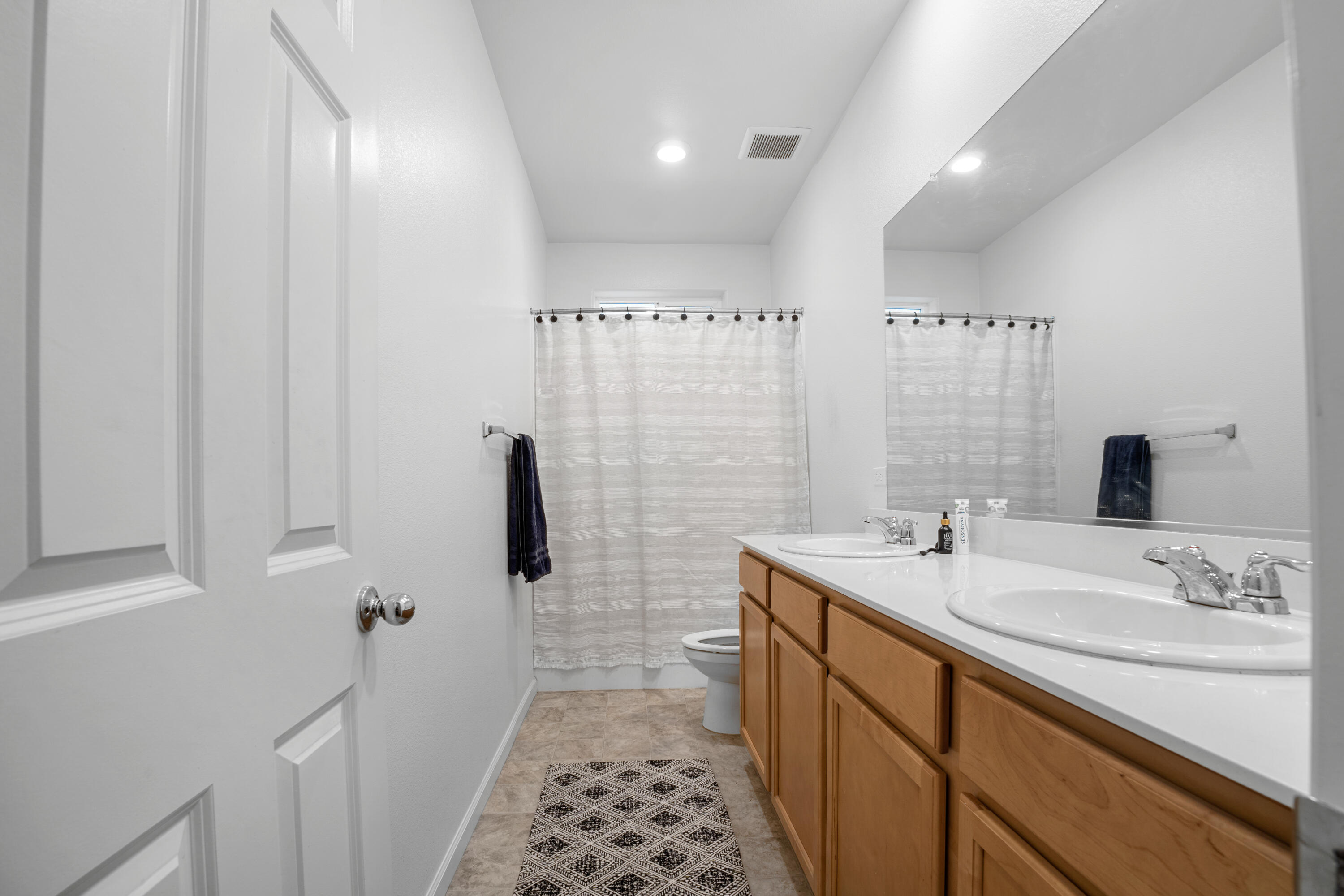 3142 E Seeger Ave, Visalia, CA 93277