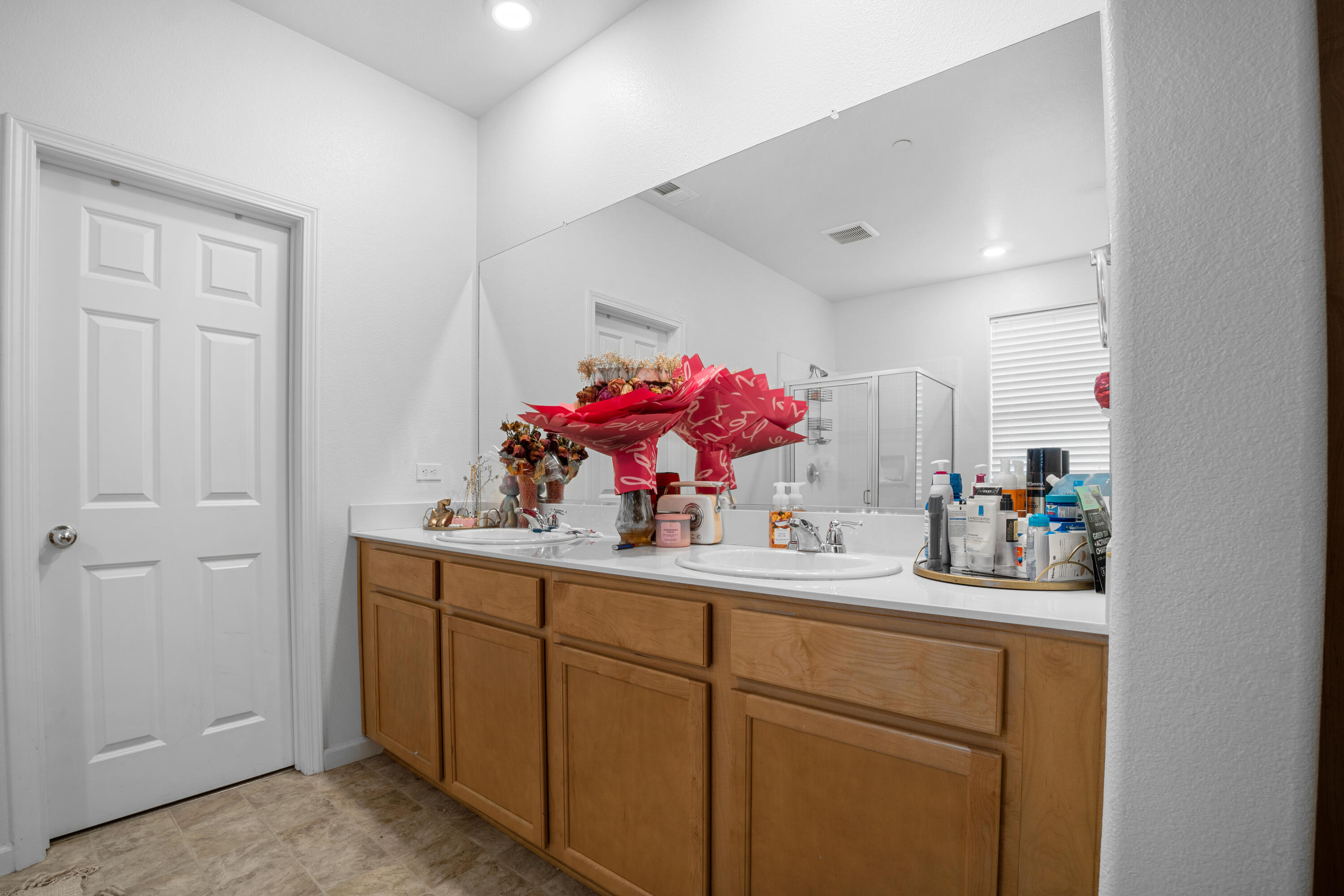 3142 E Seeger Ave, Visalia, CA 93277