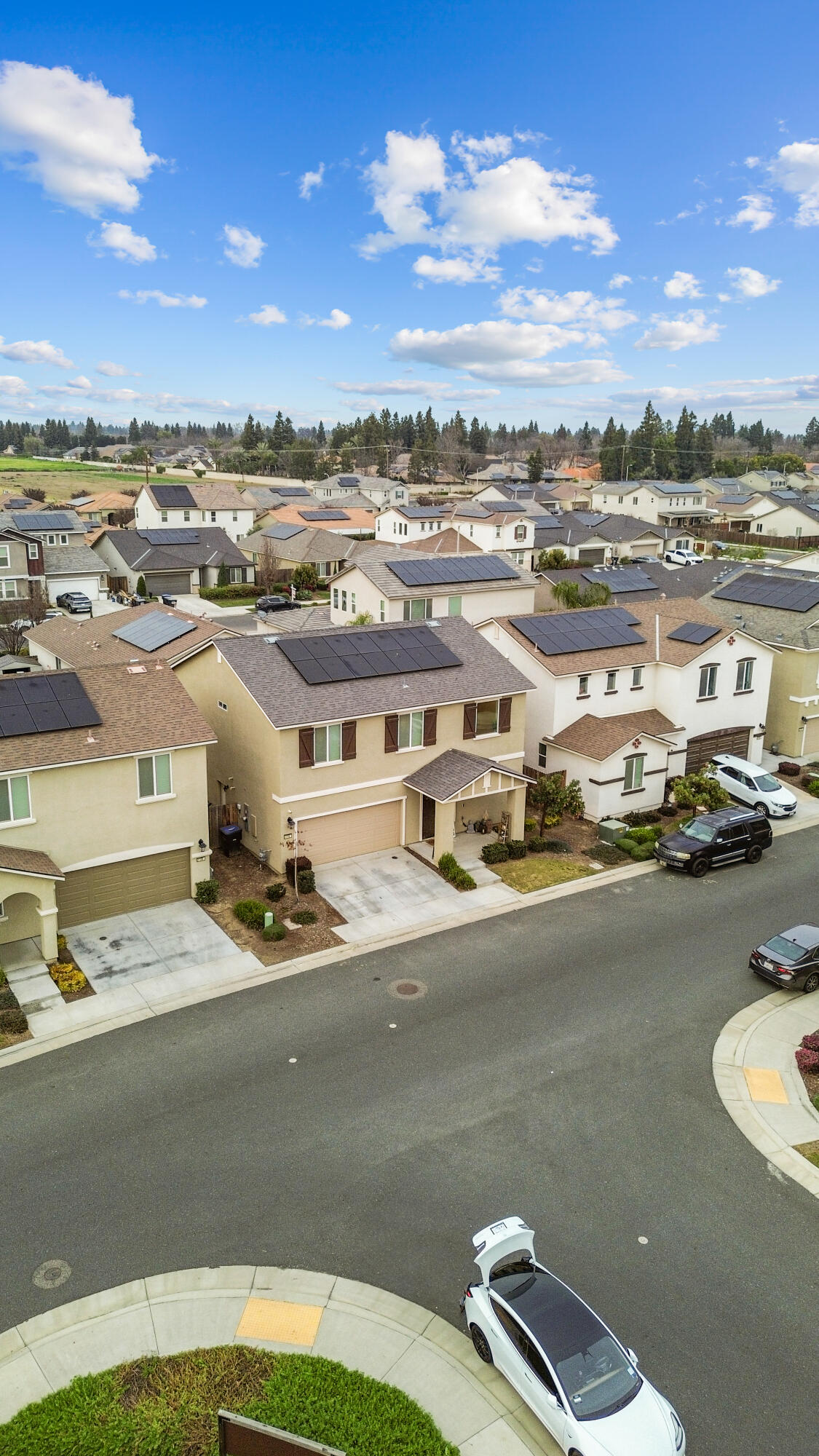 3142 E Seeger Ave, Visalia, CA 93277