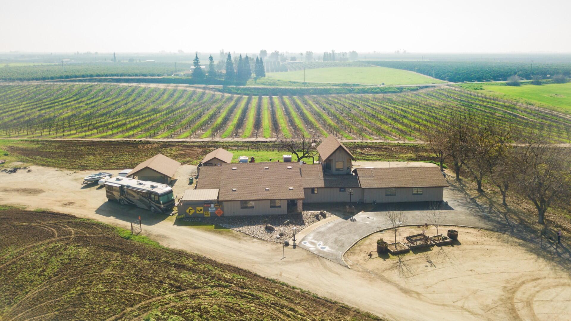 8924 Road 244, Terra Bella, CA 93270