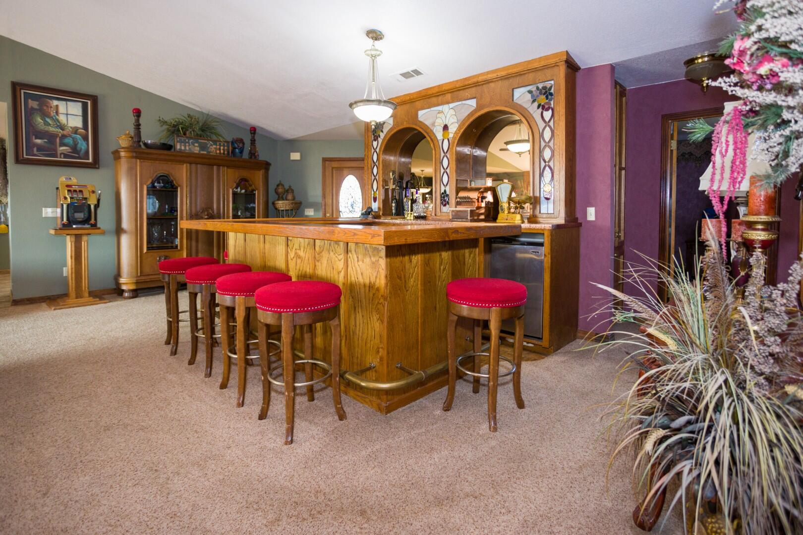 8924 Road 244, Terra Bella, CA 93270