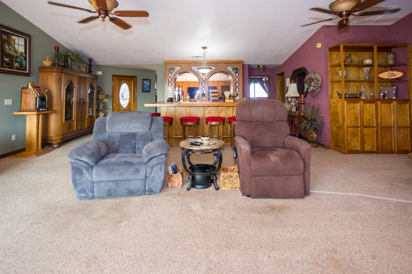 8924 Road 244, Terra Bella, CA 93270