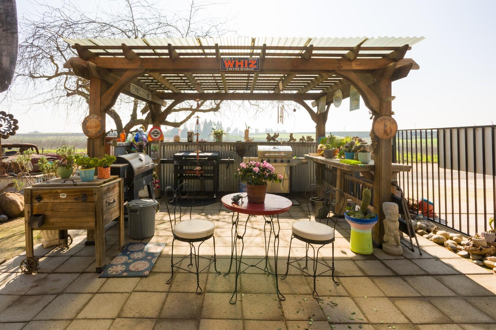 8924 Road 244, Terra Bella, CA 93270