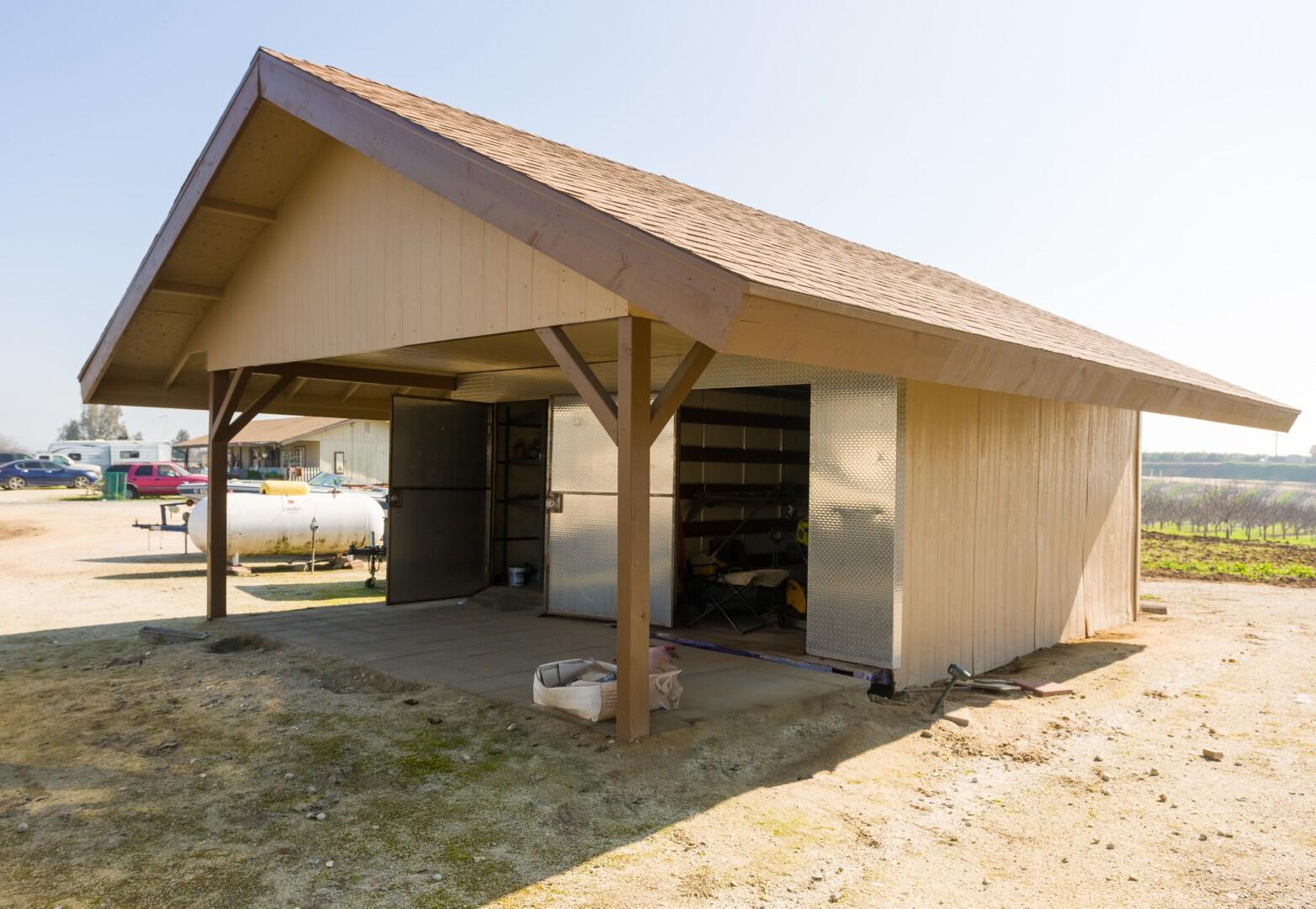 8924 Road 244, Terra Bella, CA 93270