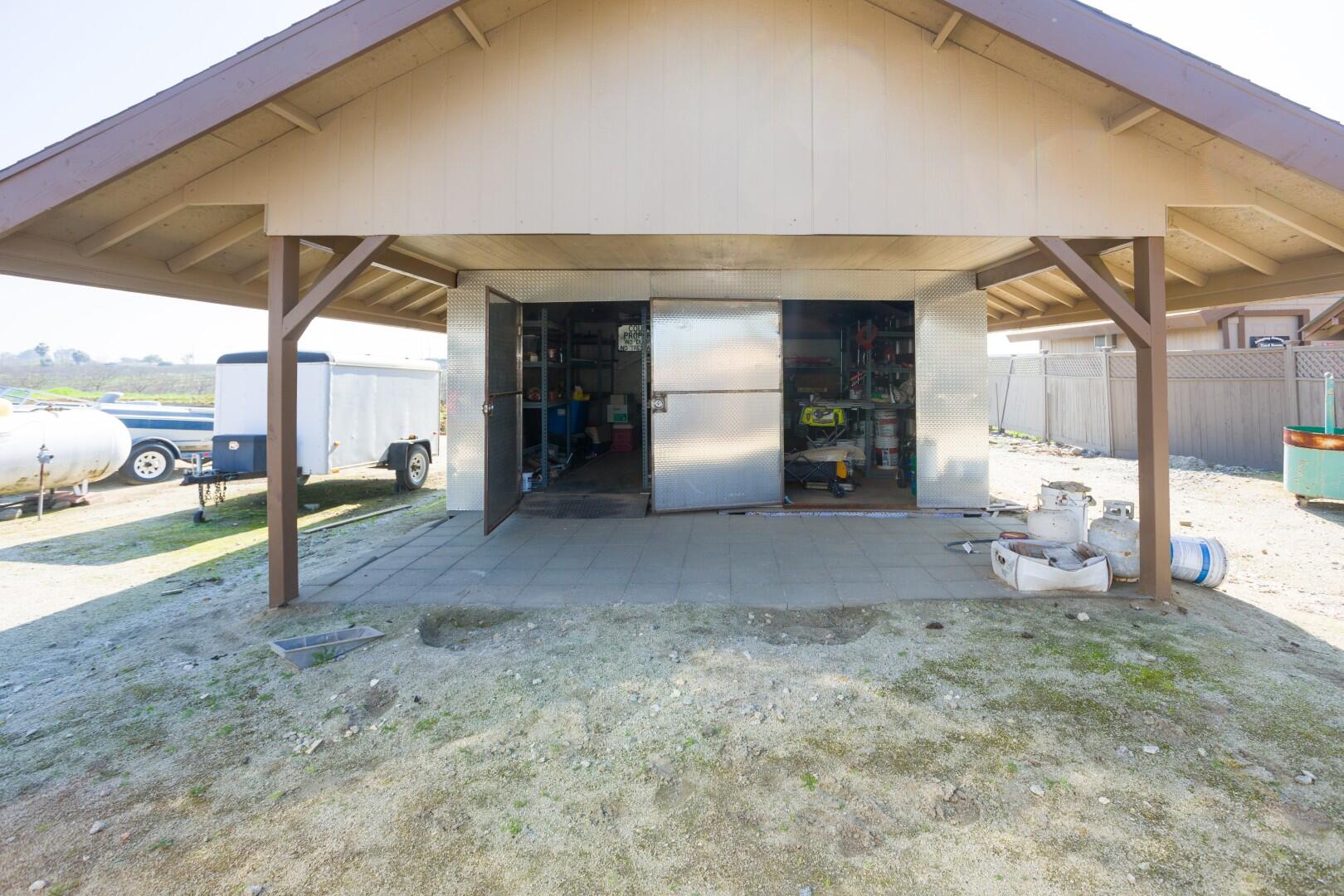 8924 Road 244, Terra Bella, CA 93270