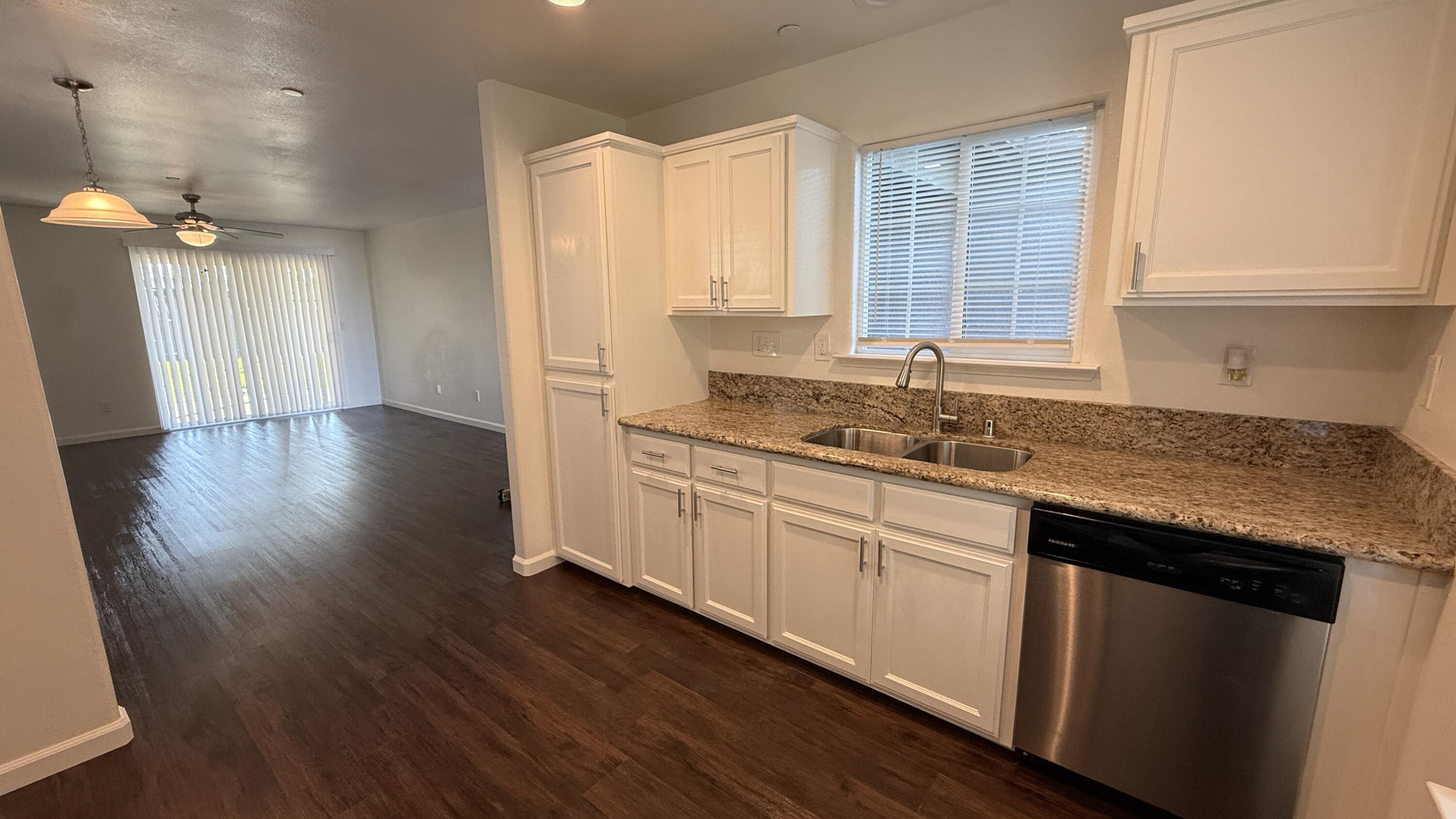 2211 Bell Ave, Corcoran, CA 93212