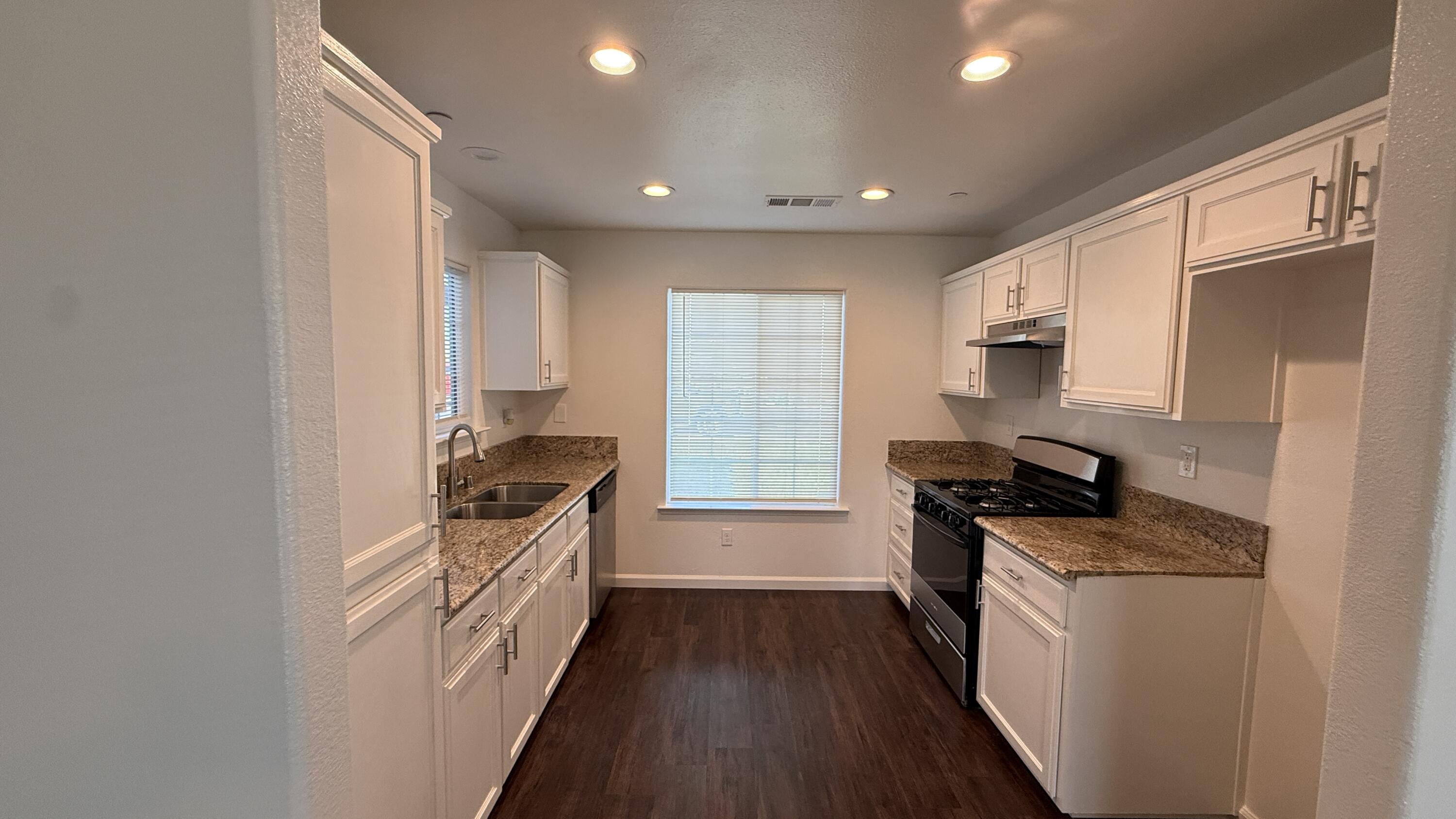 2211 Bell Ave, Corcoran, CA 93212