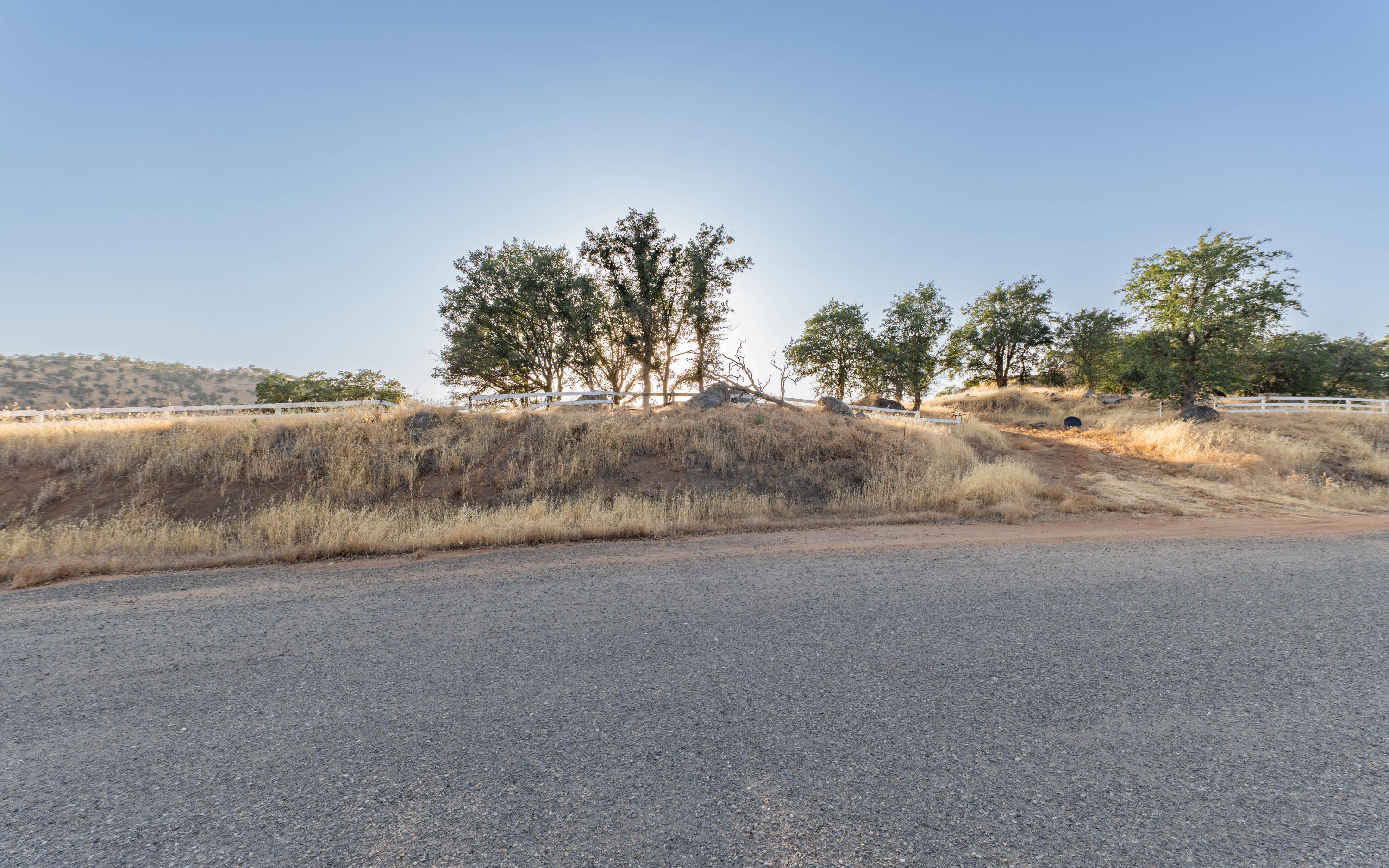 16295 Wrangler Dr, Springville, CA 93265