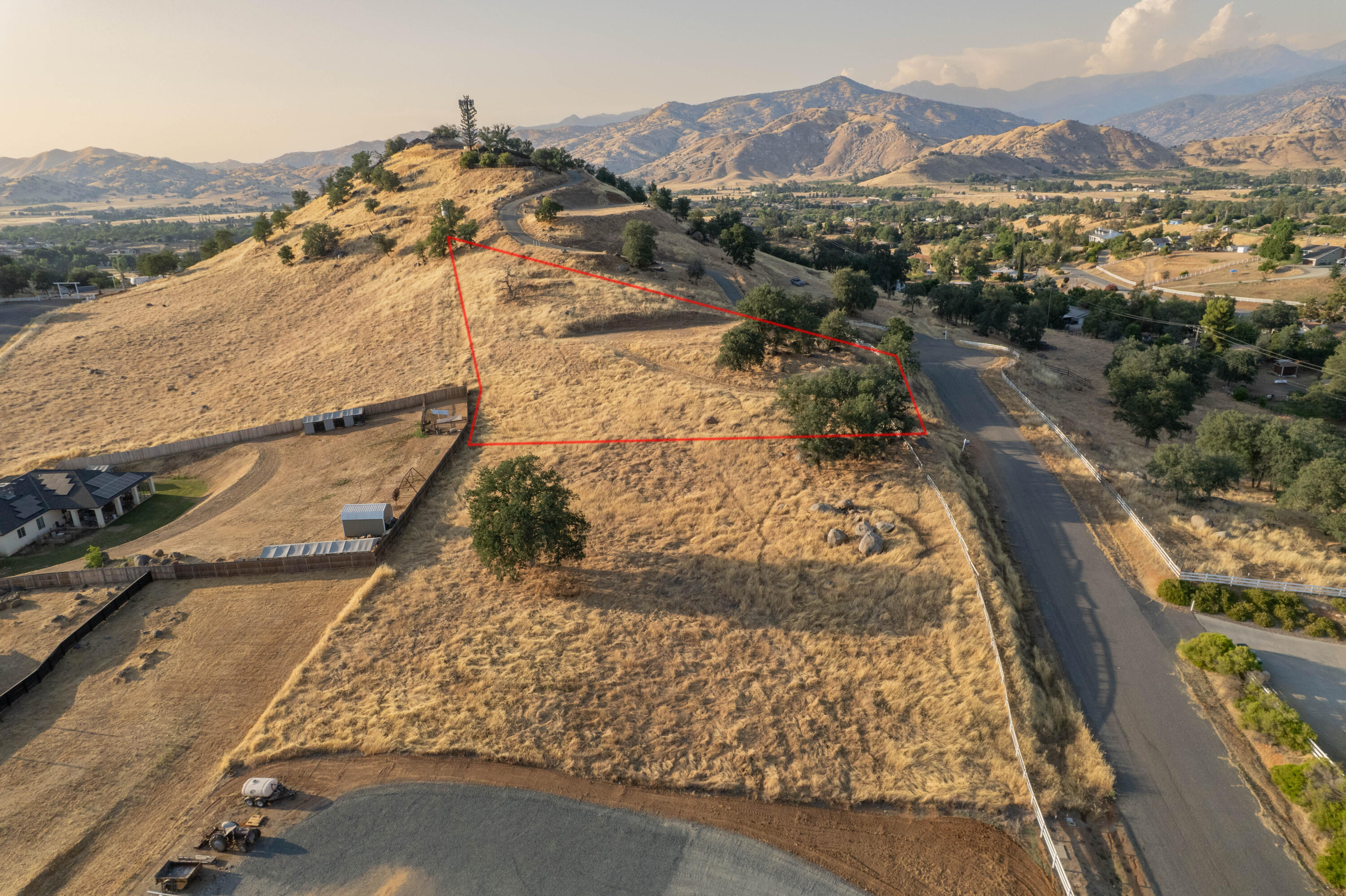 16295 Wrangler Dr, Springville, CA 93265