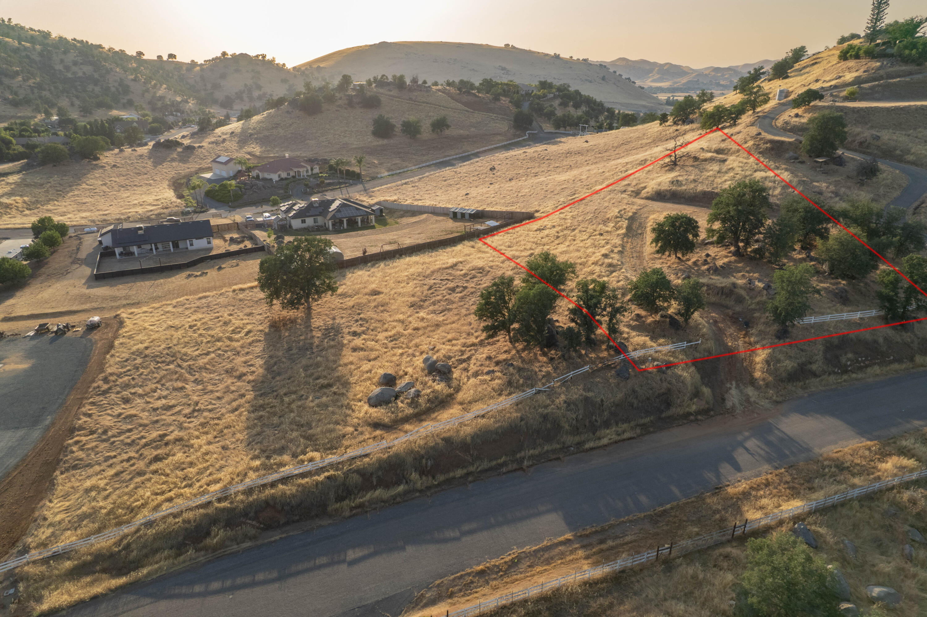 16295 Wrangler Dr, Springville, CA 93265