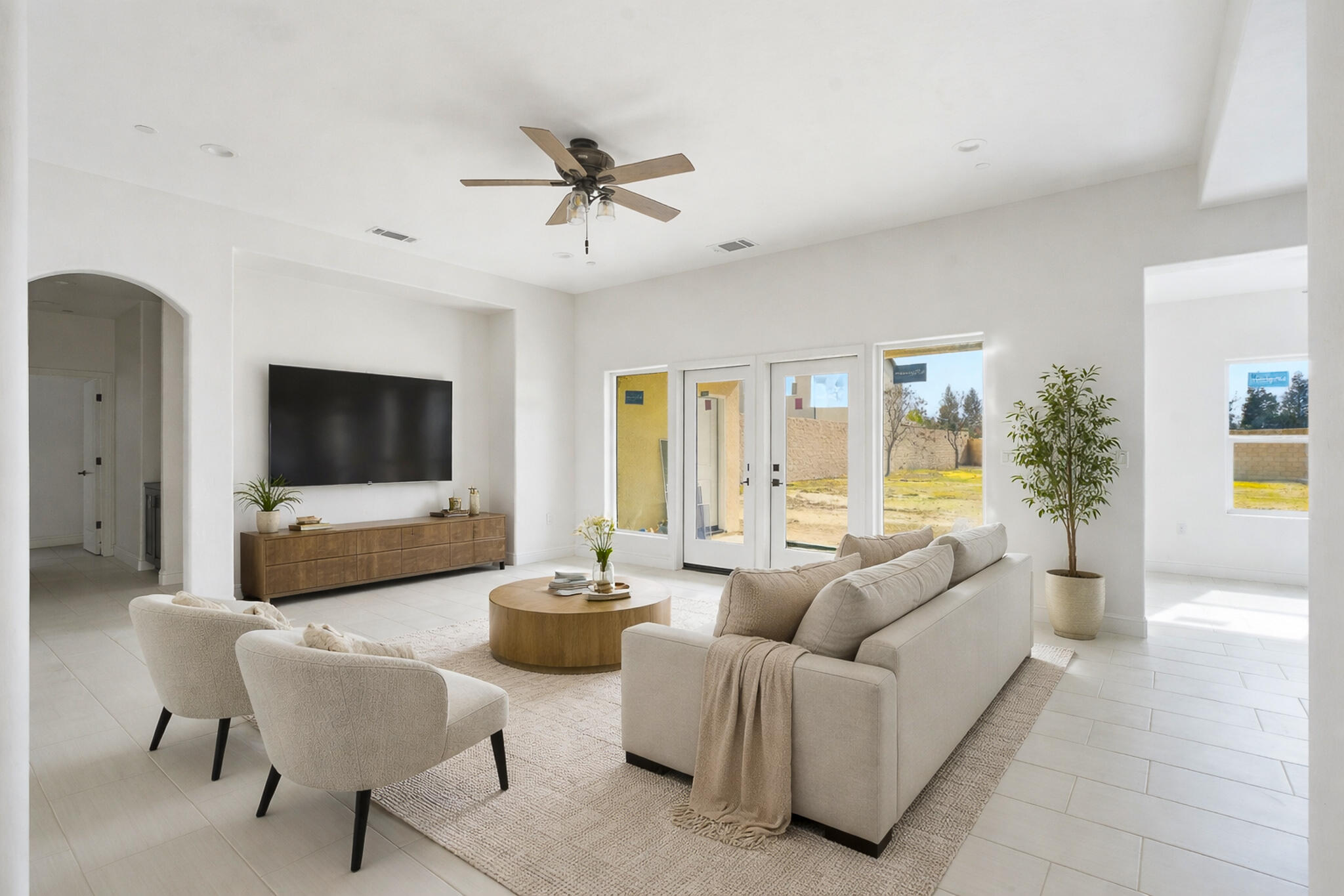 6347 W Elowin Ave, Visalia, CA 93291