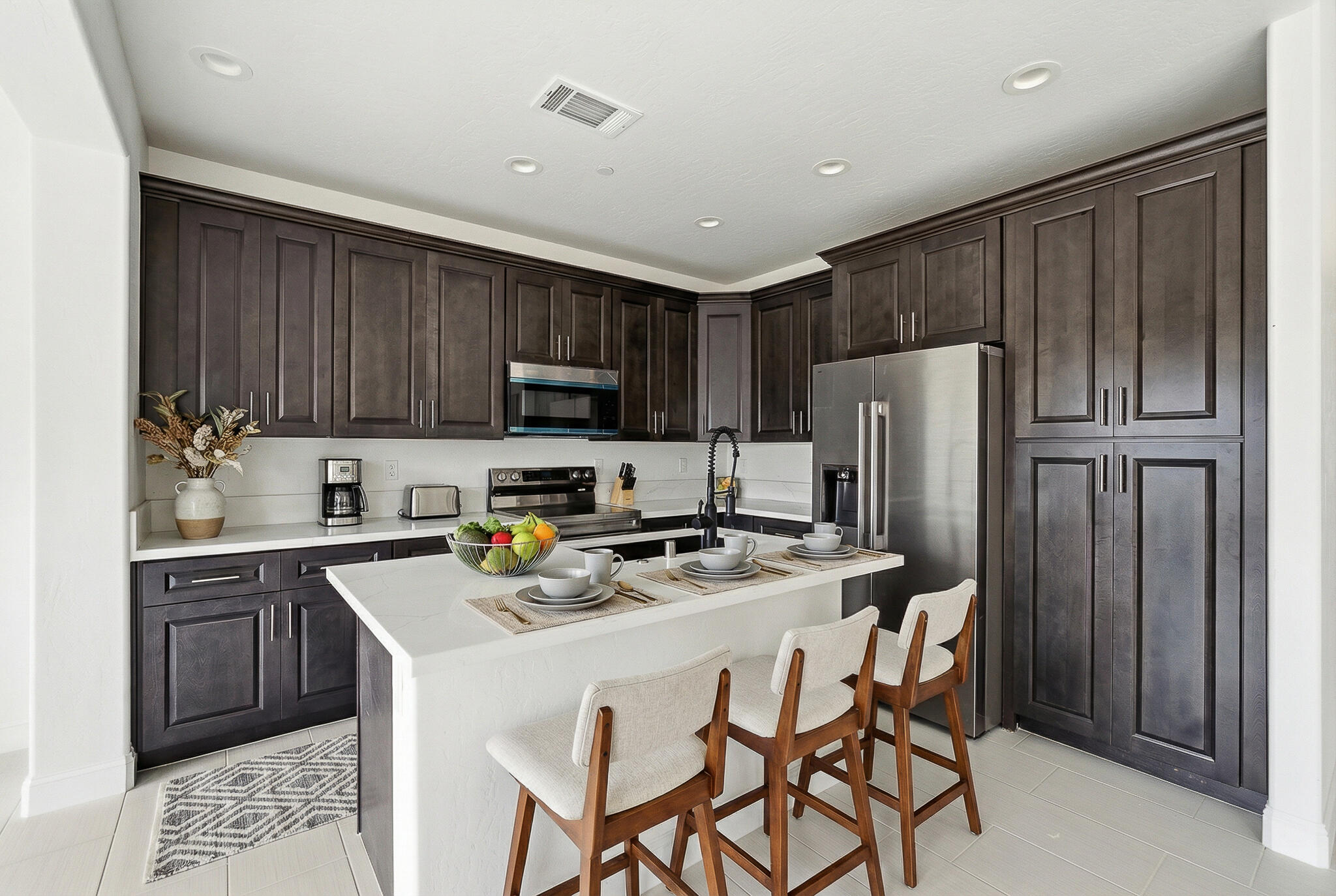 6347 W Elowin Ave, Visalia, CA 93291