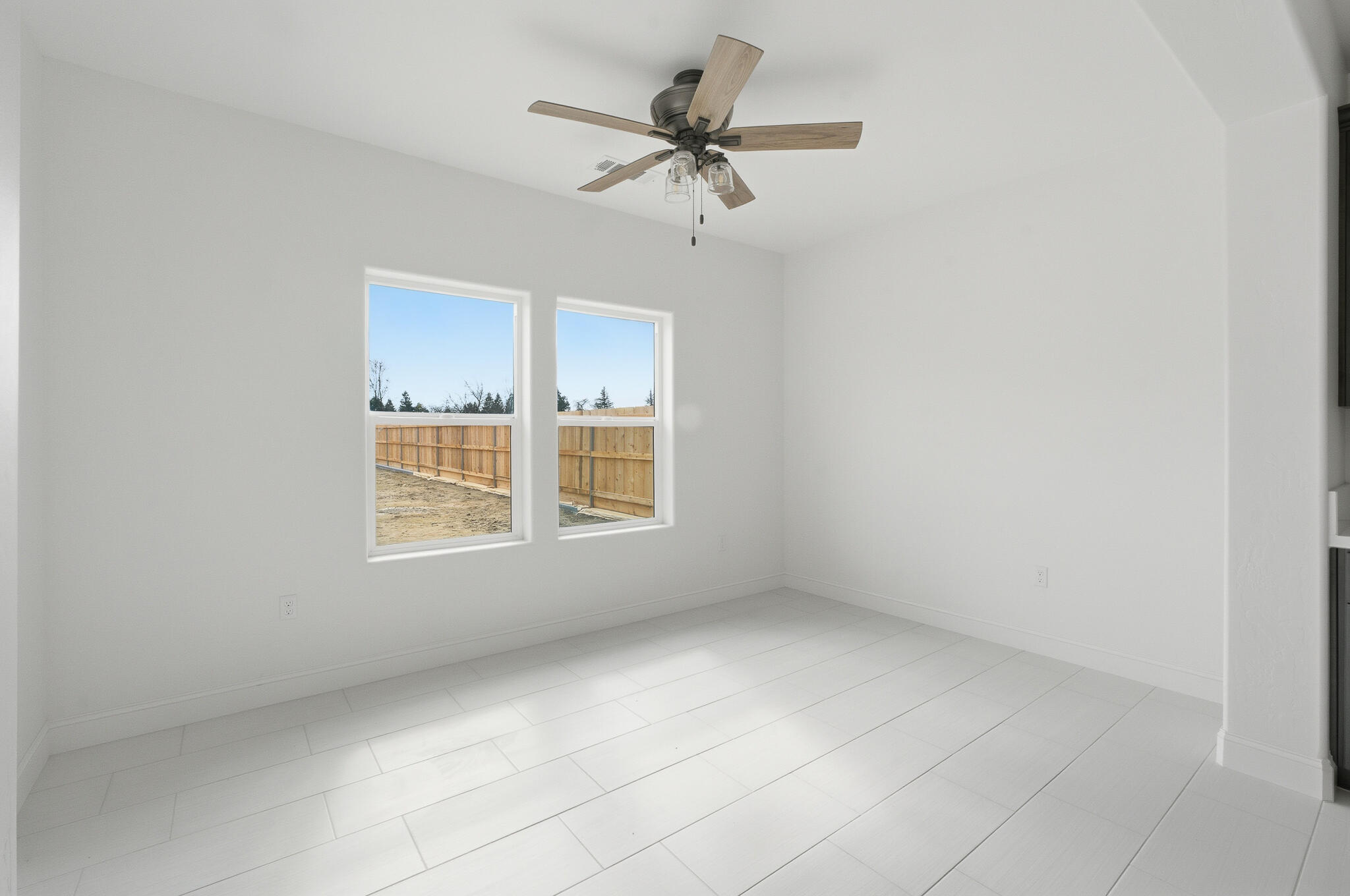 6347 W Elowin Ave, Visalia, CA 93291