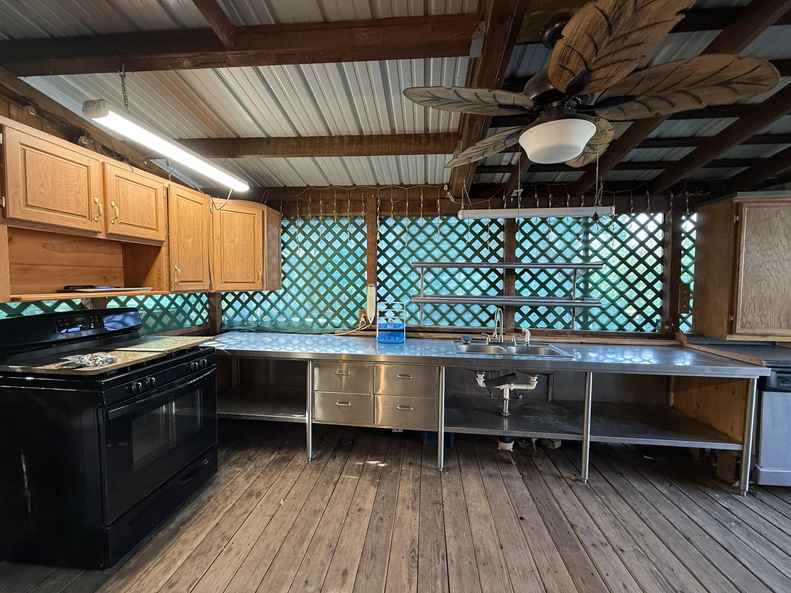 42764 N Fork Dr, Three Rivers, CA 93271