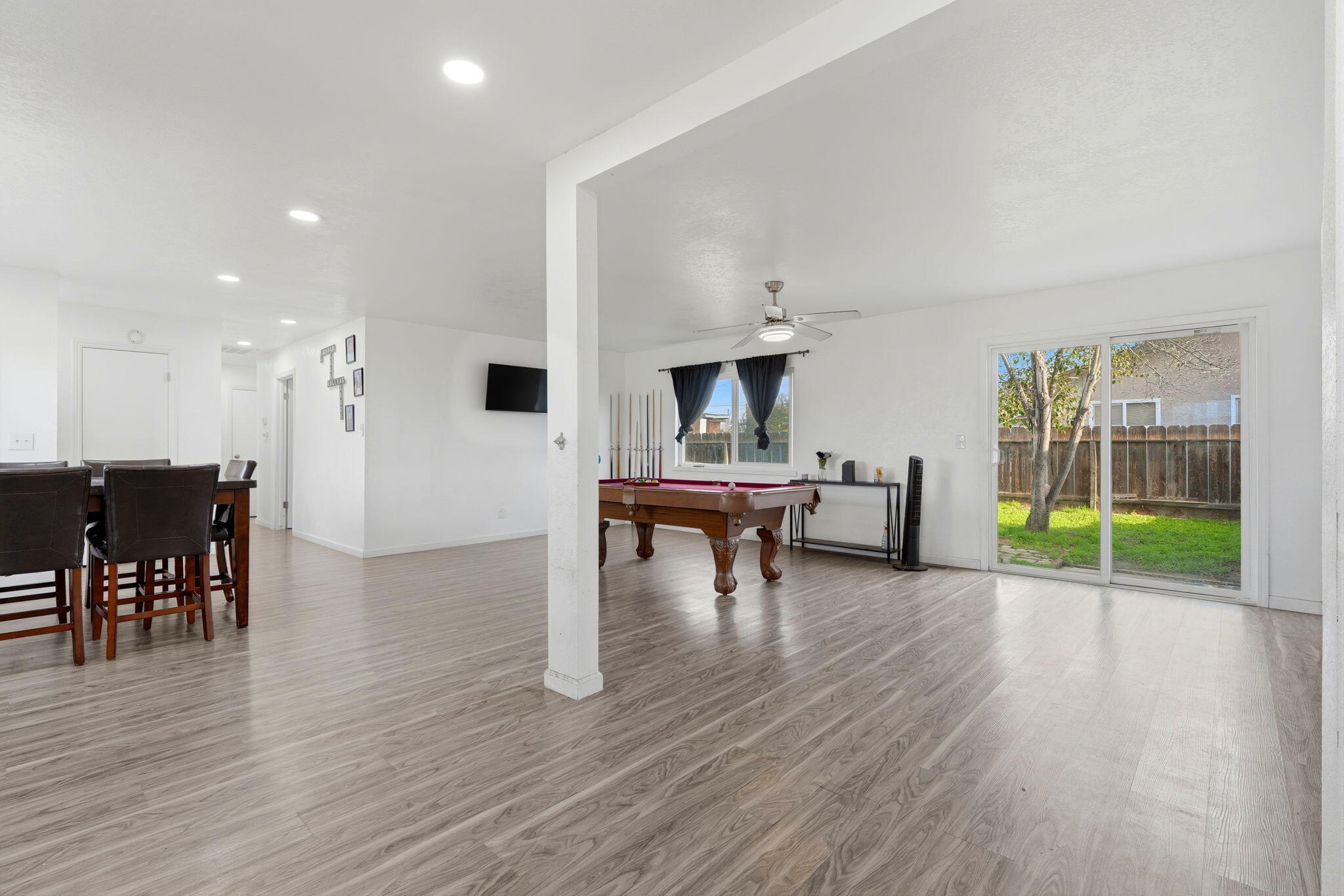 10125 El Toro Way, Hanford, CA 93230