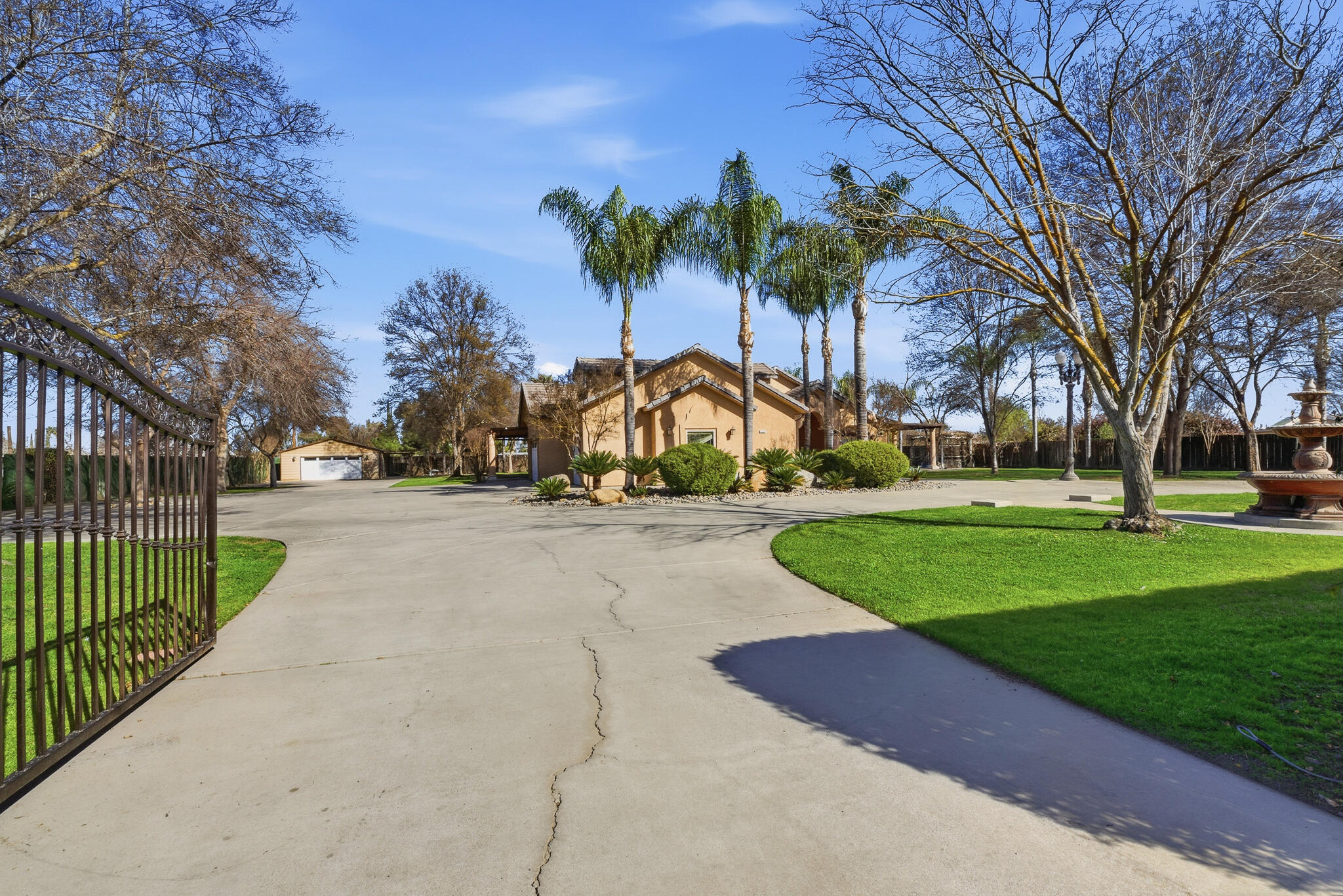 12524 Ave 320, Visalia, CA 93291