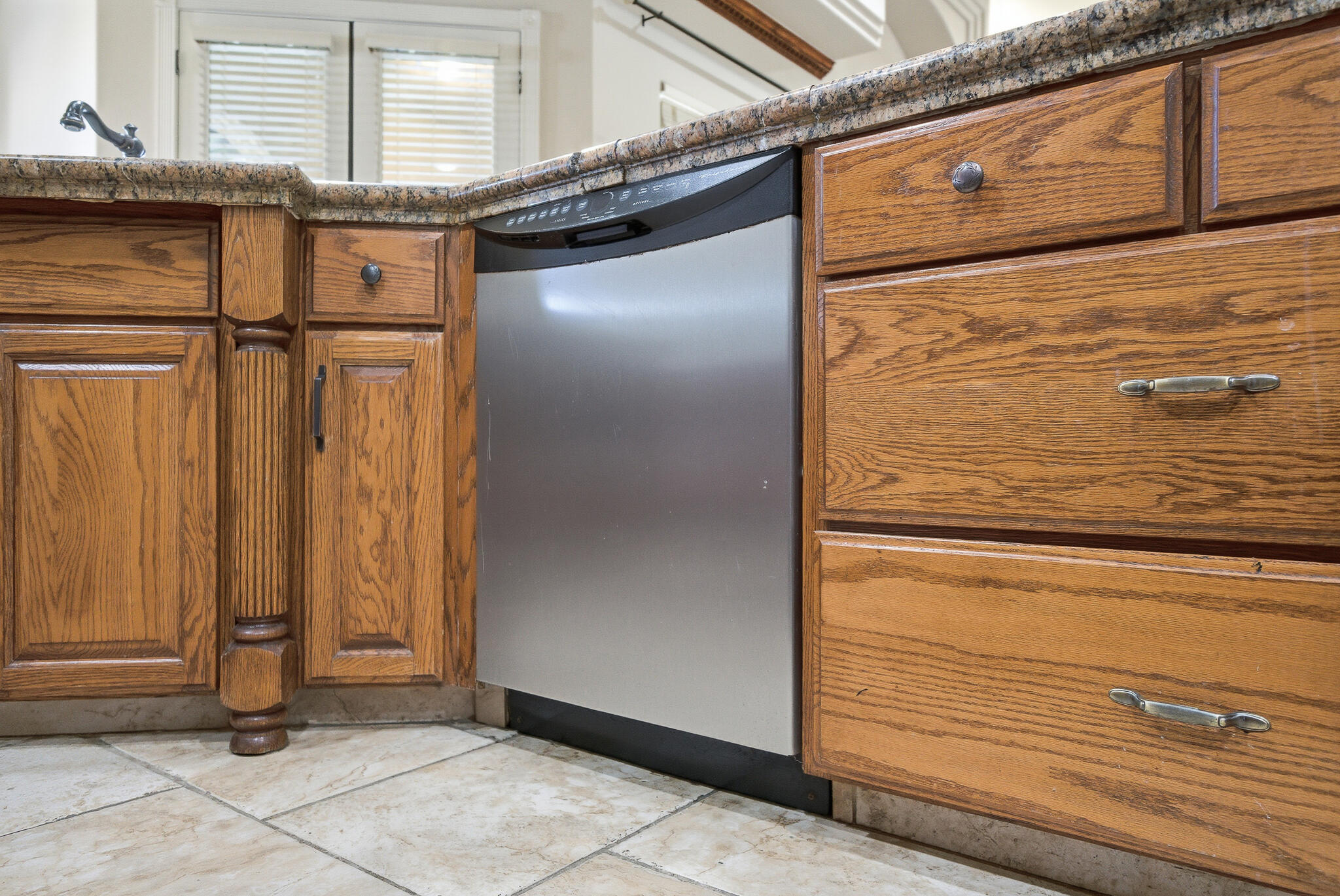 12524 Ave 320, Visalia, CA 93291