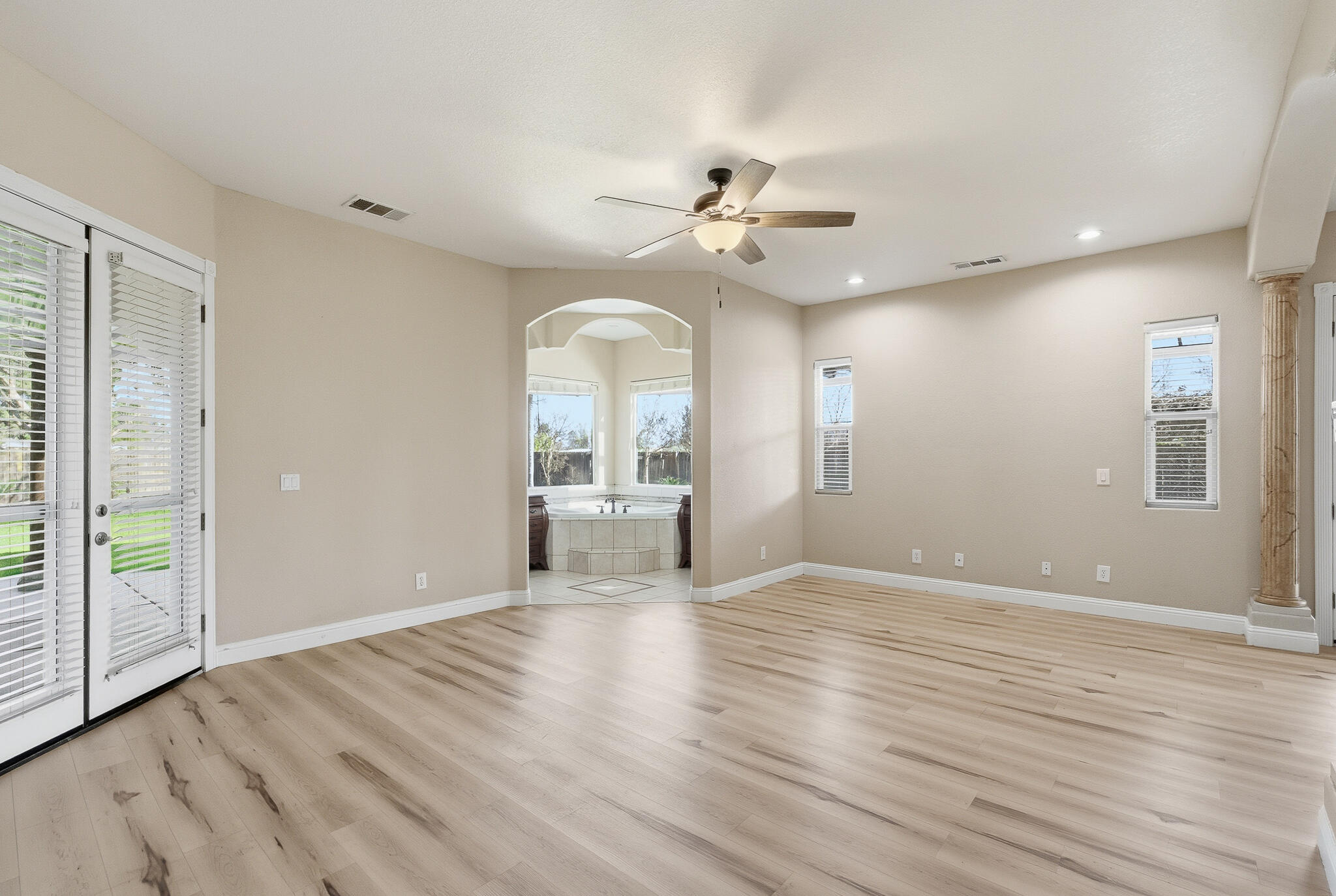 12524 Ave 320, Visalia, CA 93291