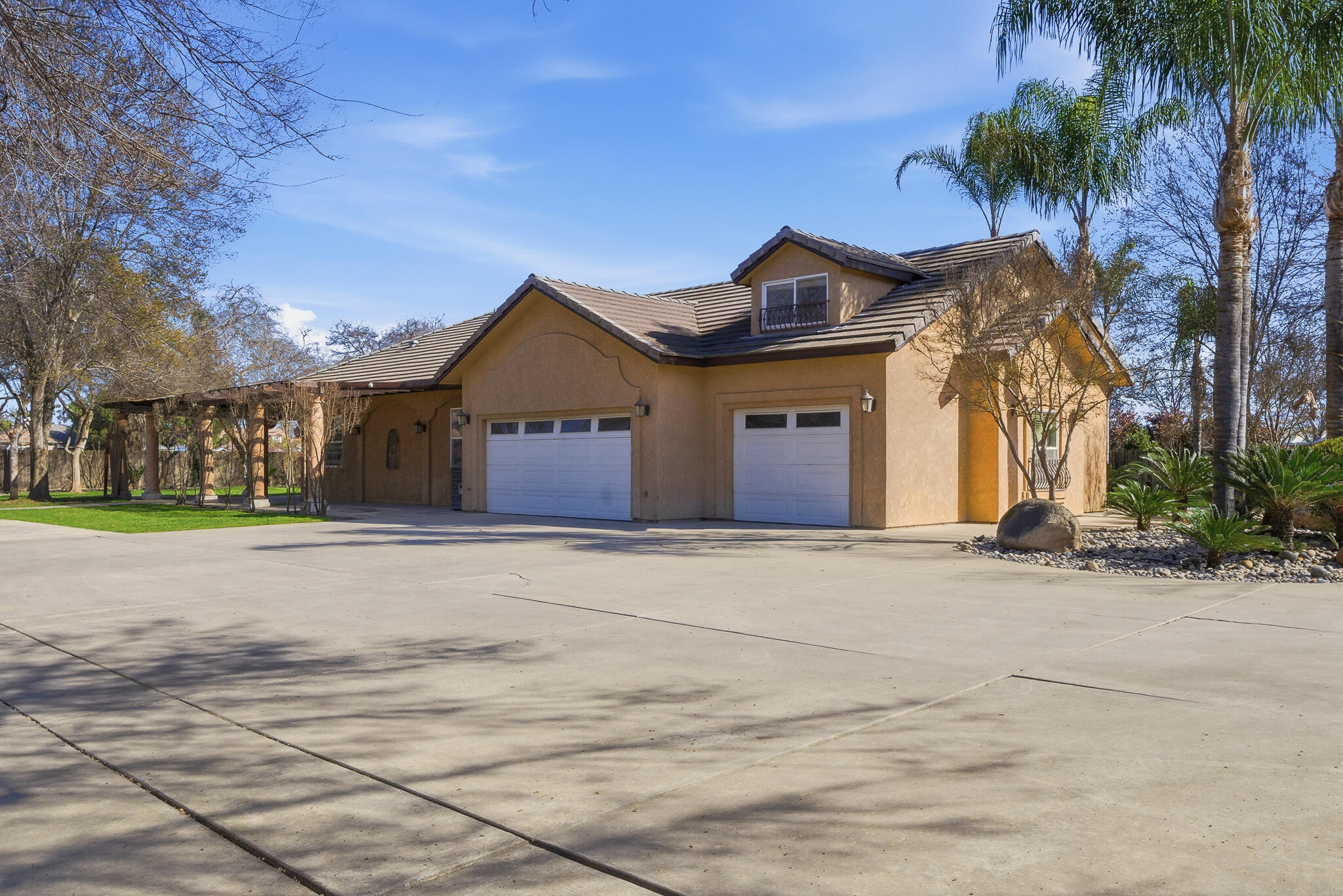 12524 Ave 320, Visalia, CA 93291