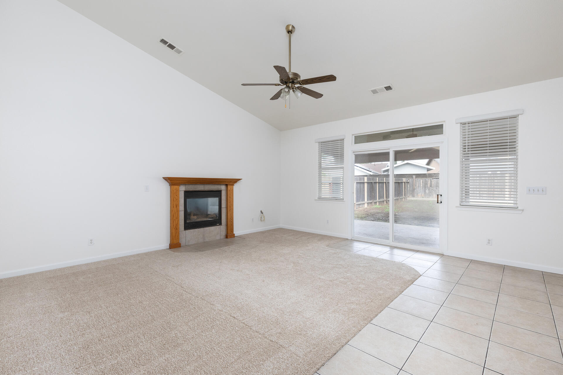 1847 E Lauren Ave, Dinuba, CA 93618