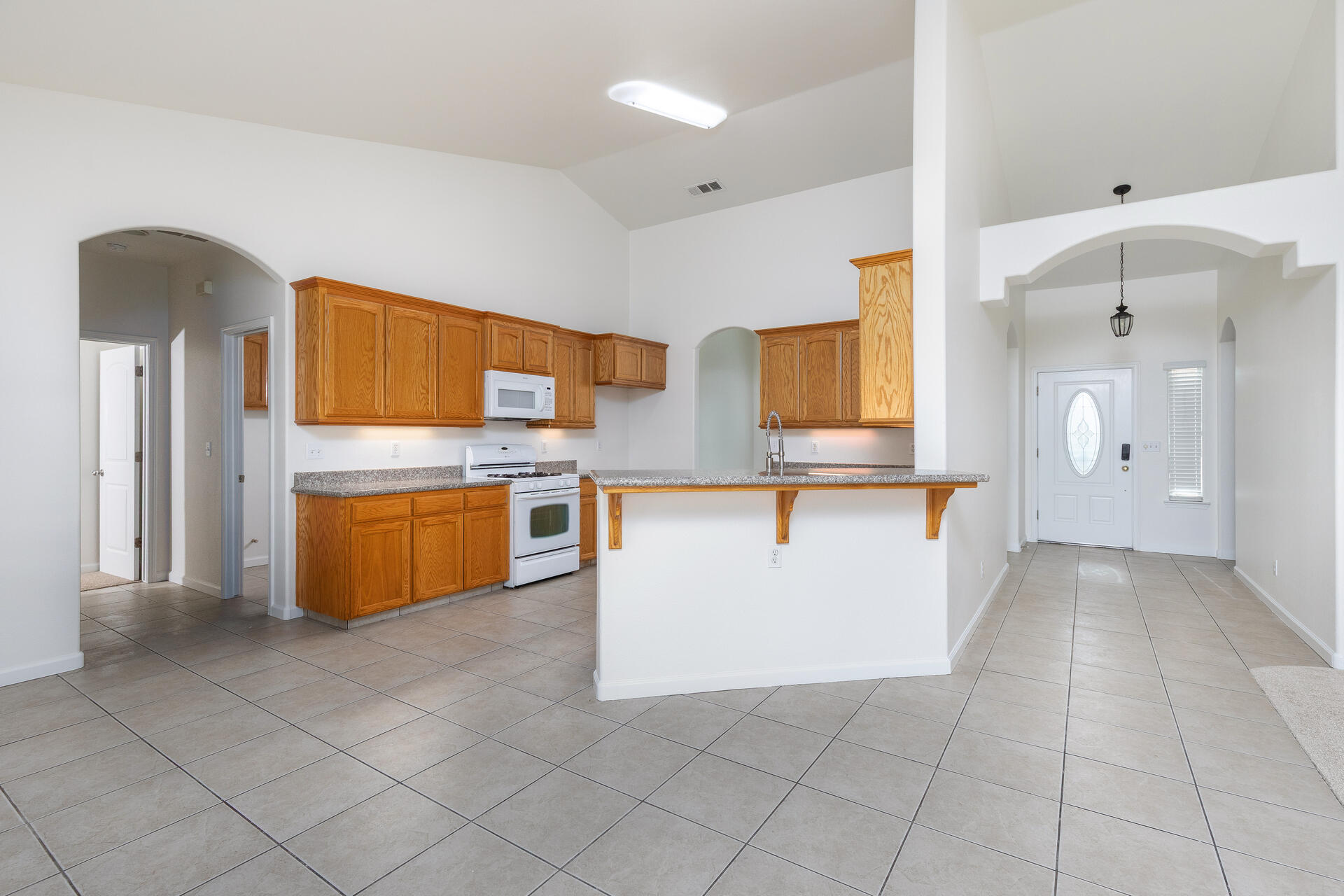 1847 E Lauren Ave, Dinuba, CA 93618