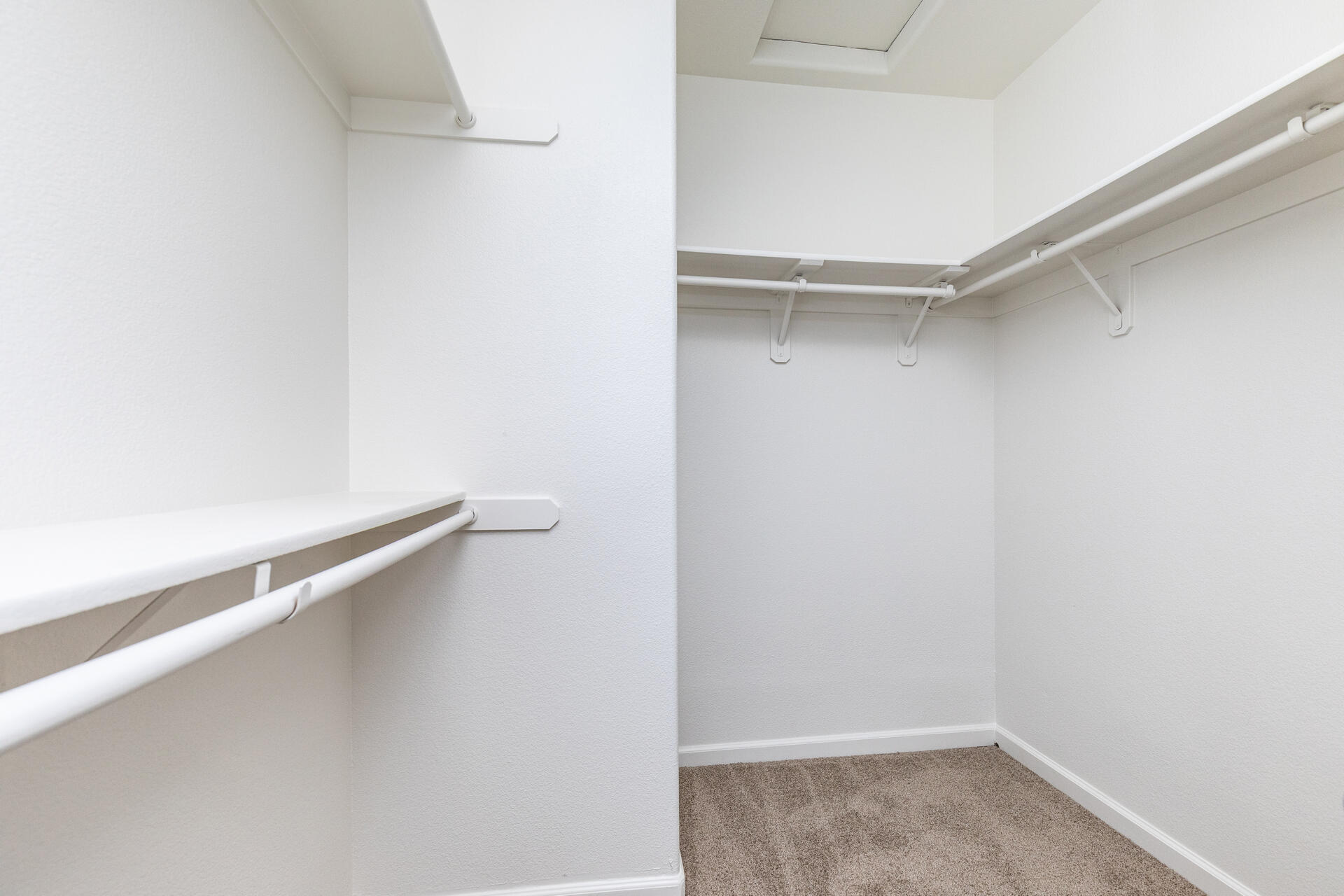 1847 E Lauren Ave, Dinuba, CA 93618