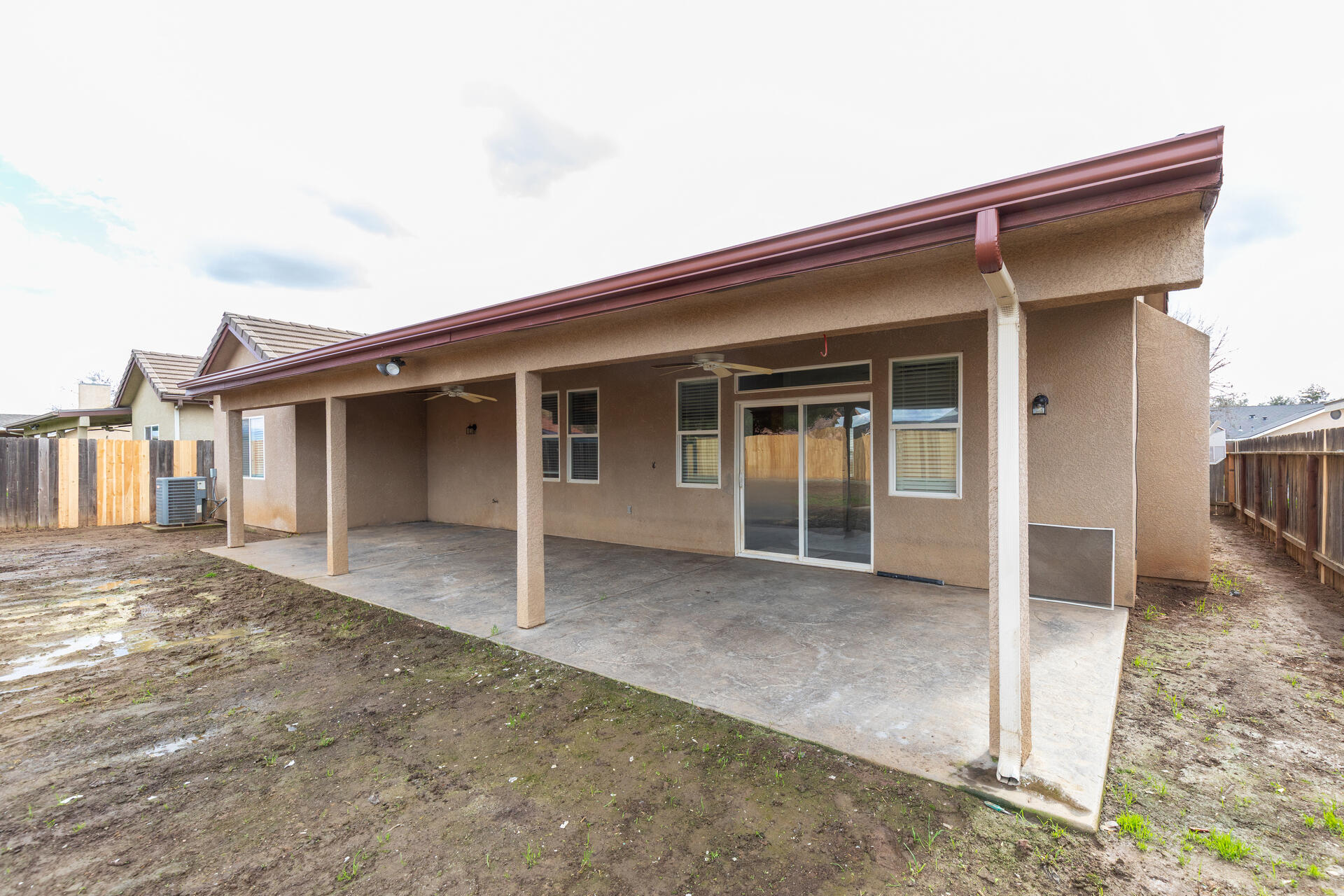 1847 E Lauren Ave, Dinuba, CA 93618