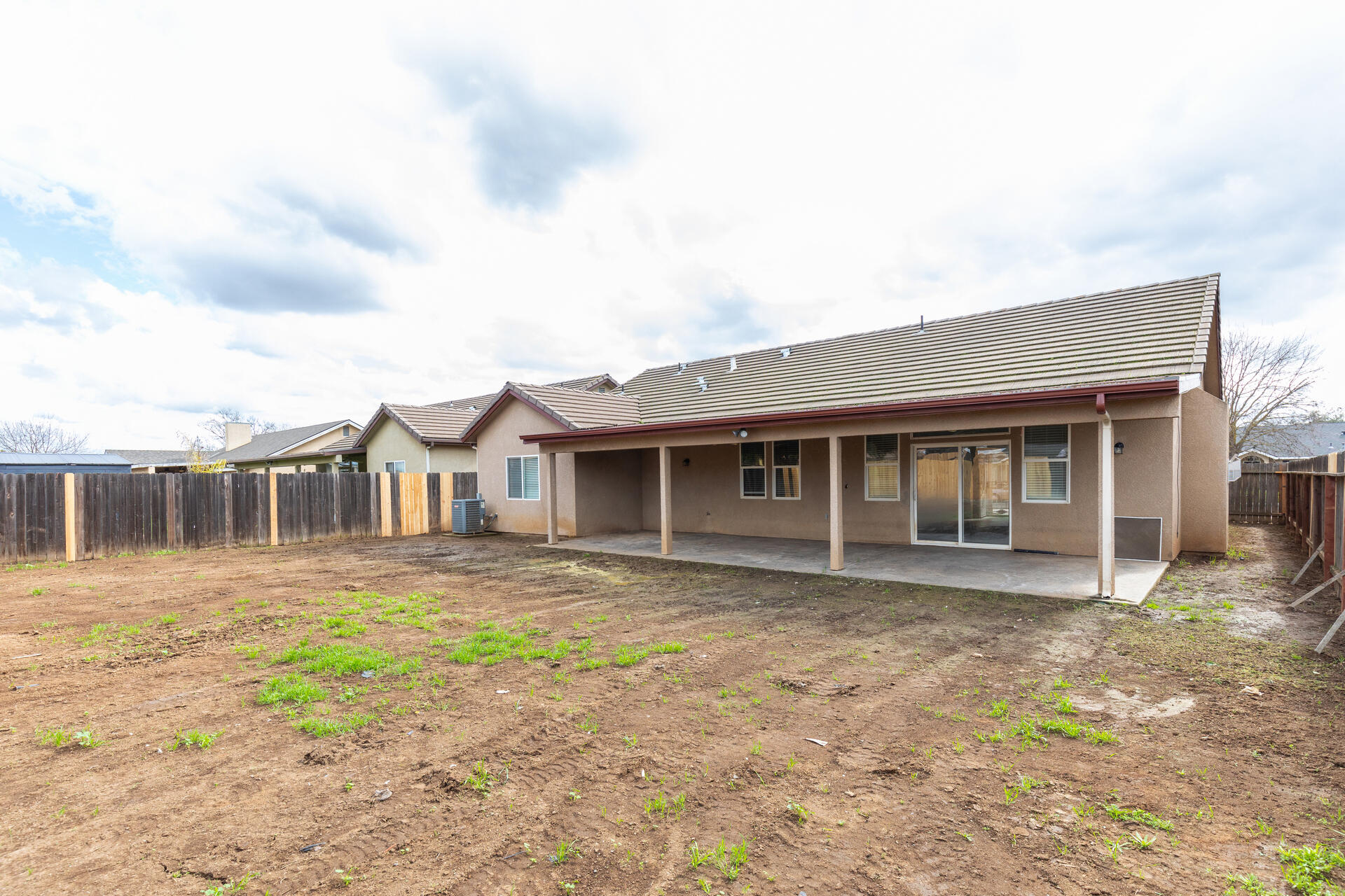 1847 E Lauren Ave, Dinuba, CA 93618