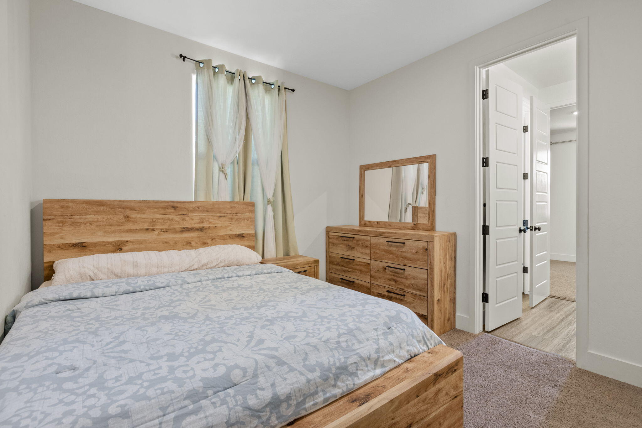 2635 S Cain Ct, Visalia, CA 93292