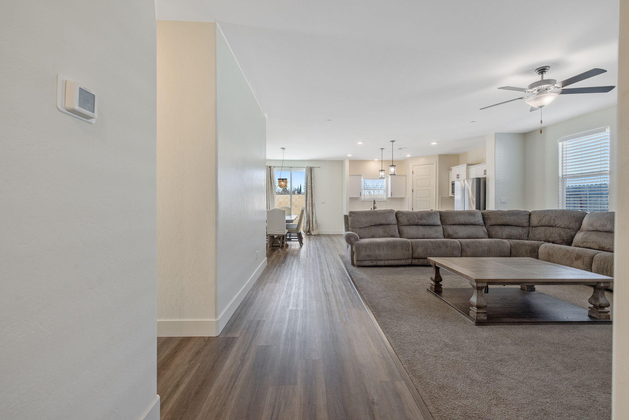 2635 S Cain Ct, Visalia, CA 93292