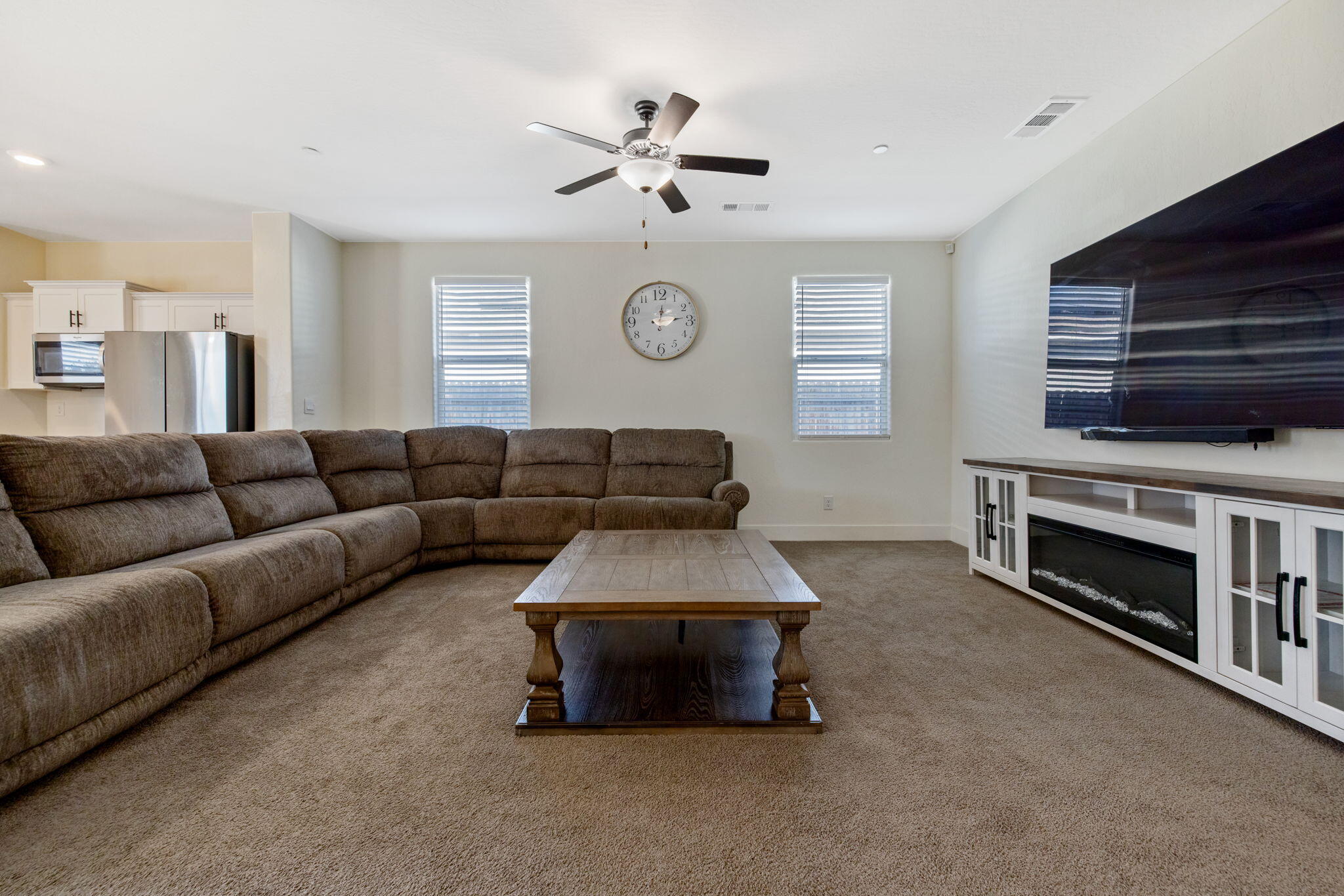 2635 S Cain Ct, Visalia, CA 93292