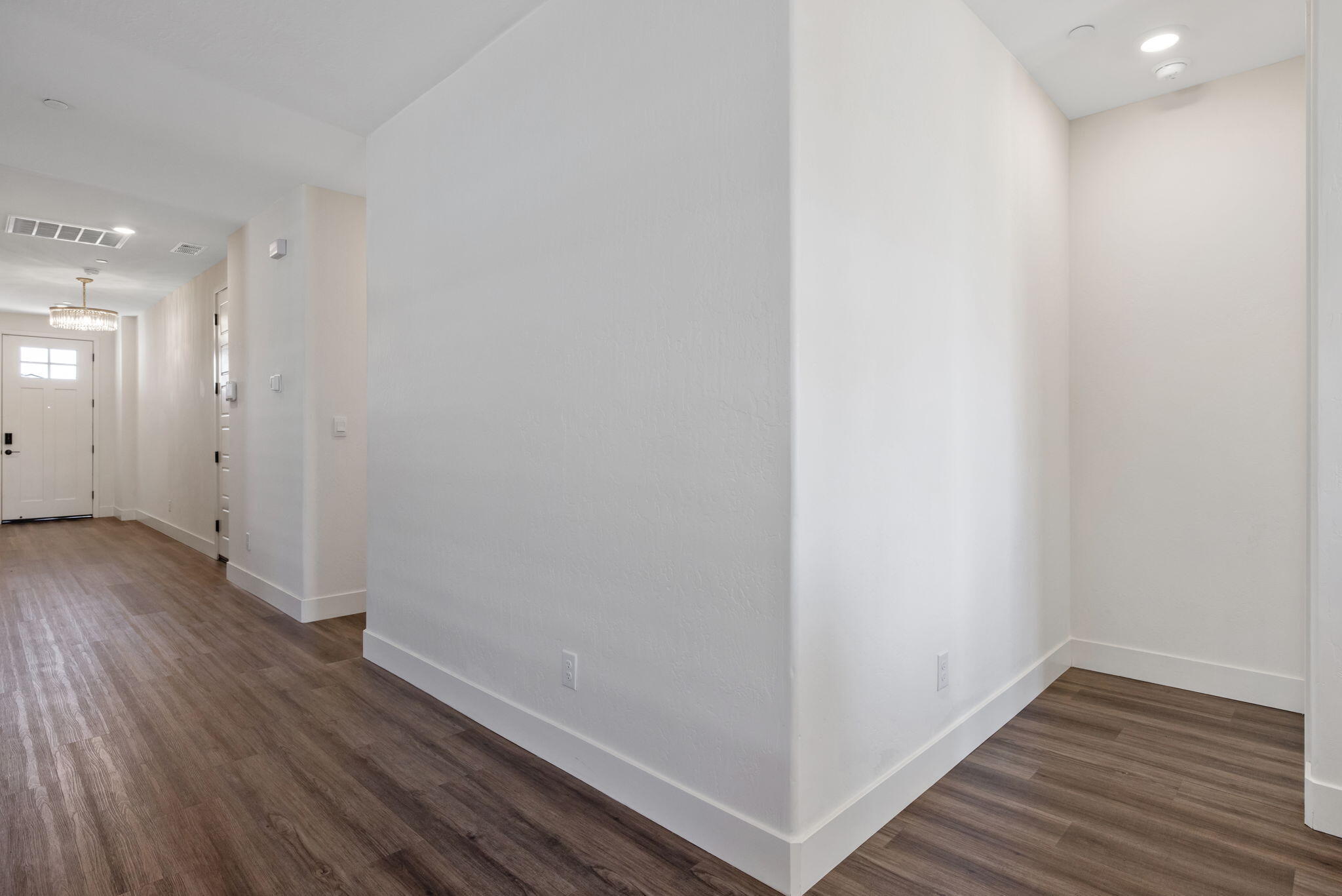 2635 S Cain Ct, Visalia, CA 93292