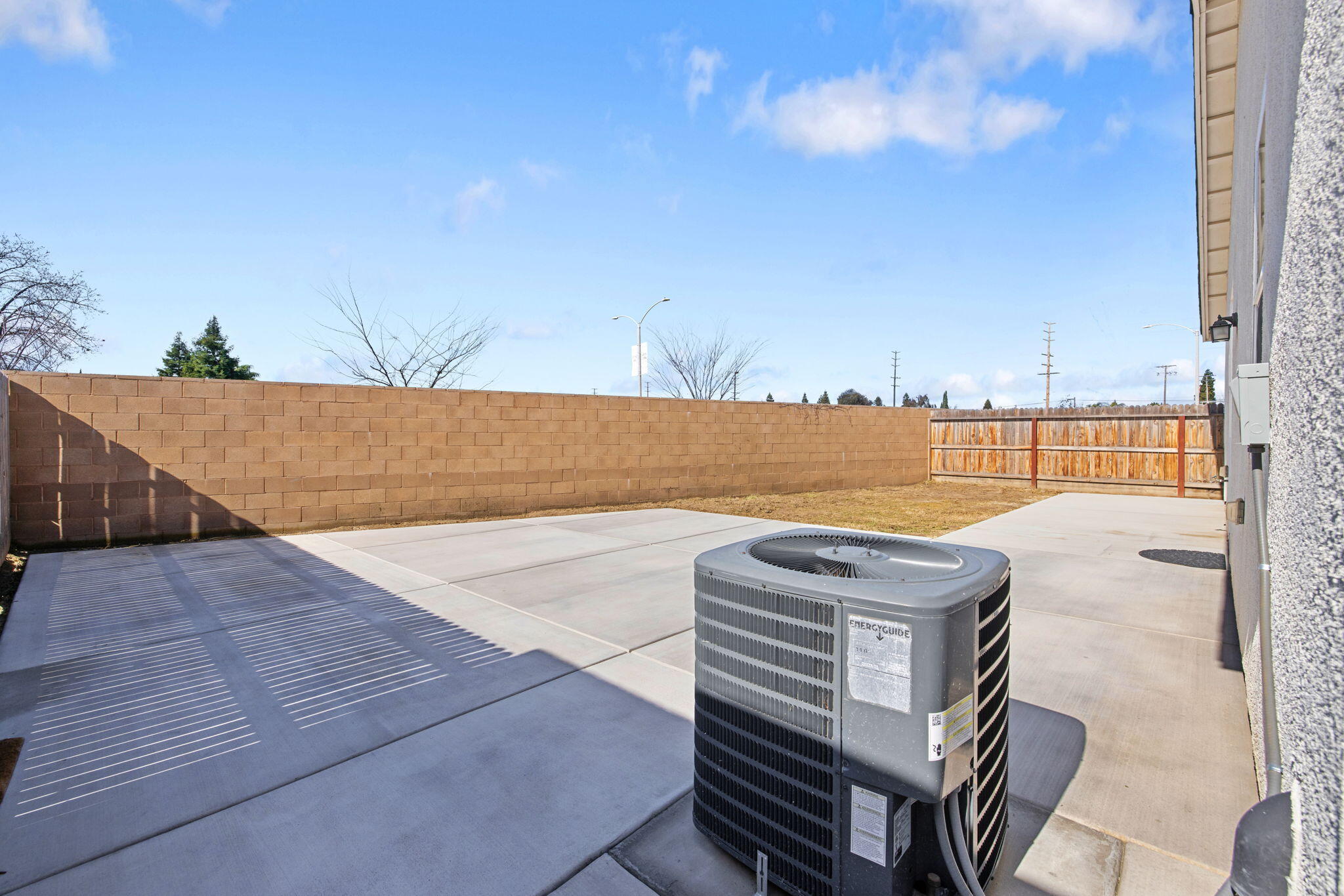 2635 S Cain Ct, Visalia, CA 93292