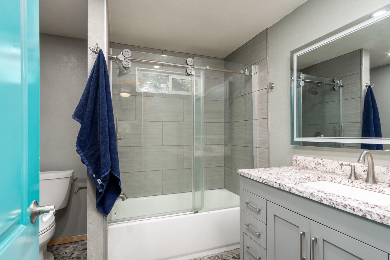 35228 Lenard Rd, Springville, CA 93265