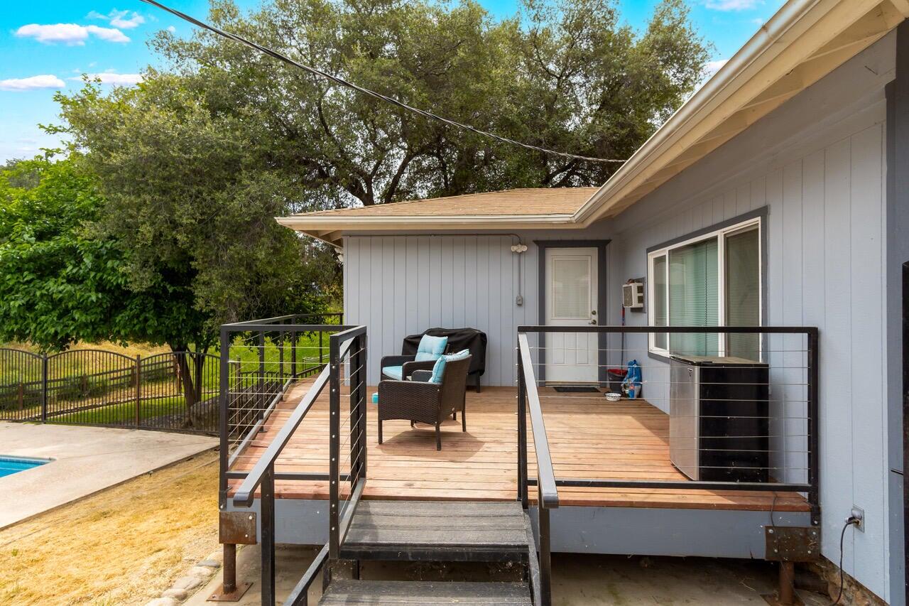 35228 Lenard Rd, Springville, CA 93265