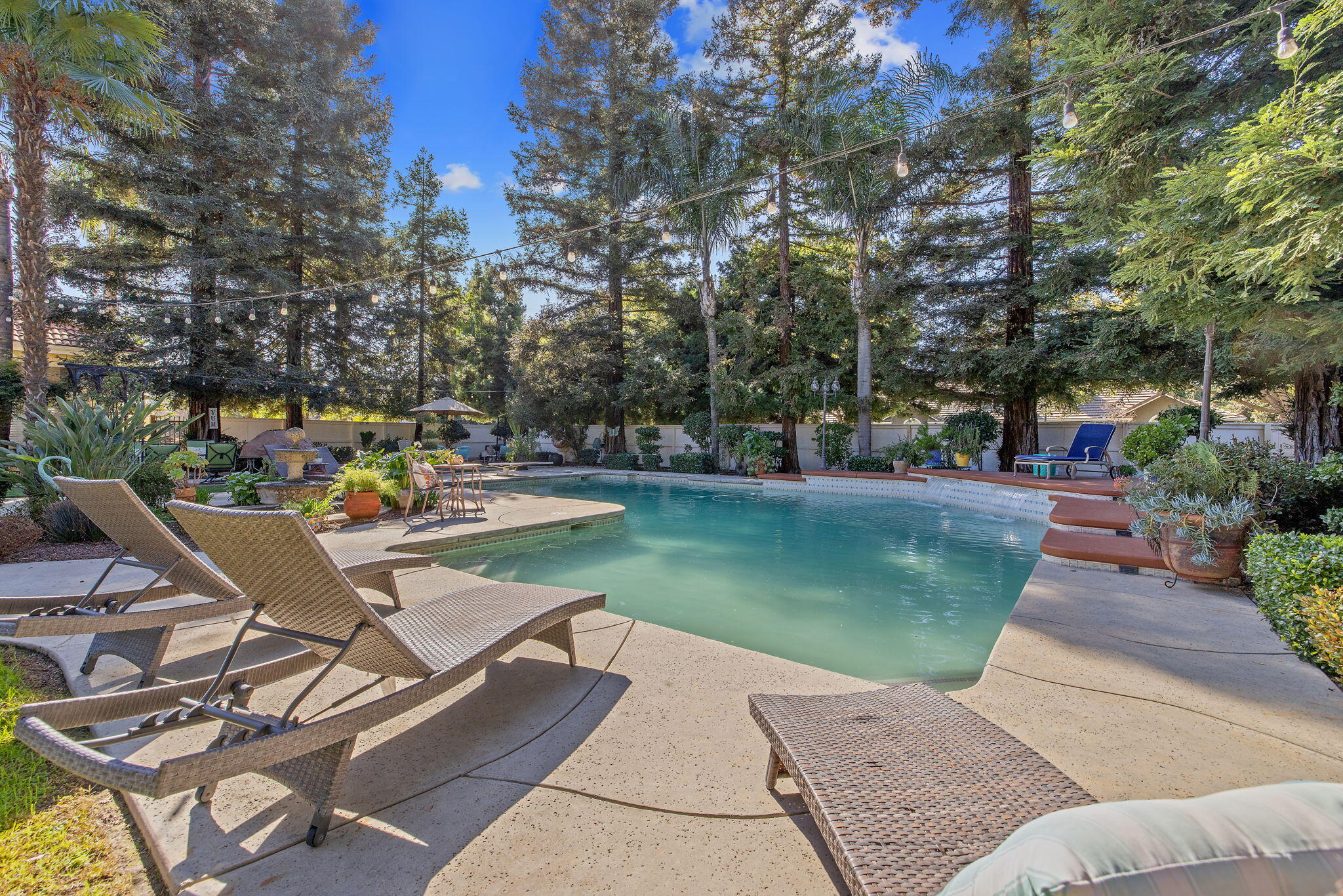 6614 W Vassar Ave, Visalia, CA 93277