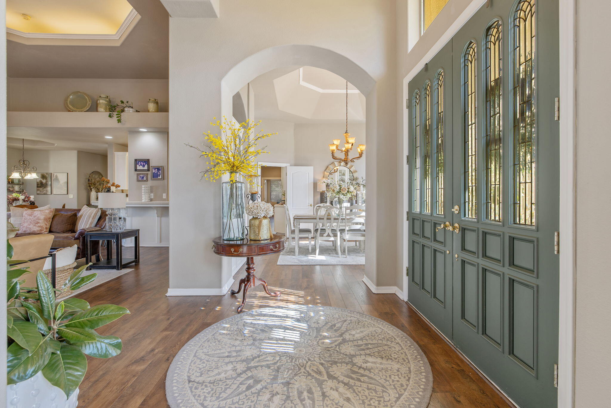 6614 W Vassar Ave, Visalia, CA 93277