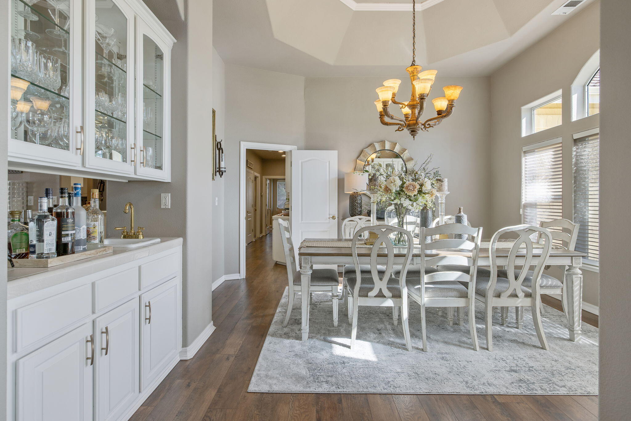 6614 W Vassar Ave, Visalia, CA 93277