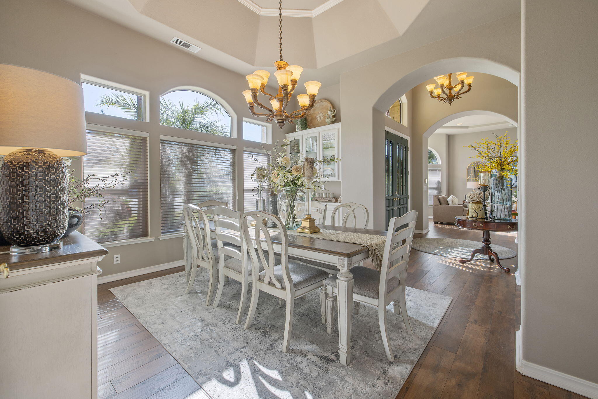 6614 W Vassar Ave, Visalia, CA 93277