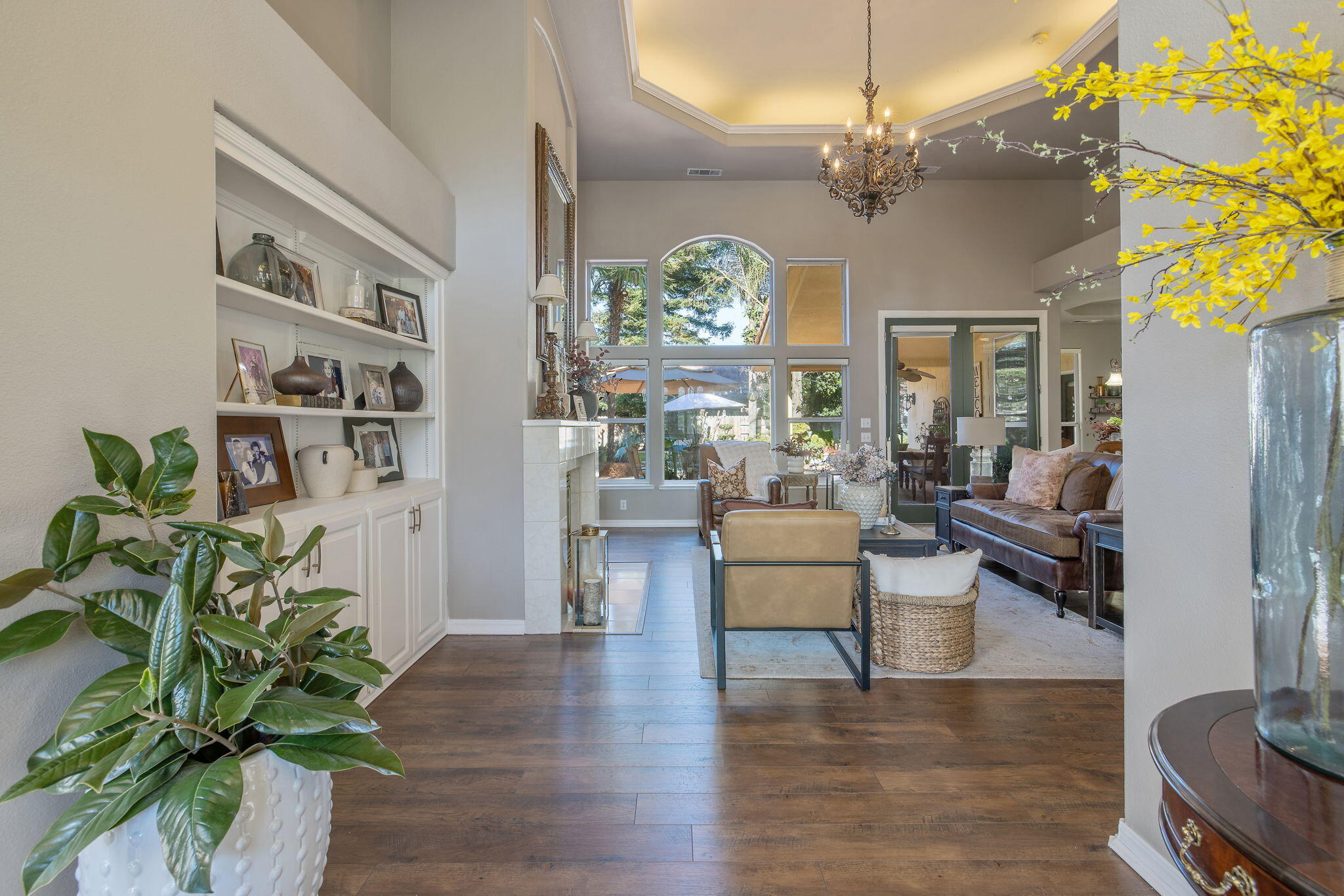 6614 W Vassar Ave, Visalia, CA 93277