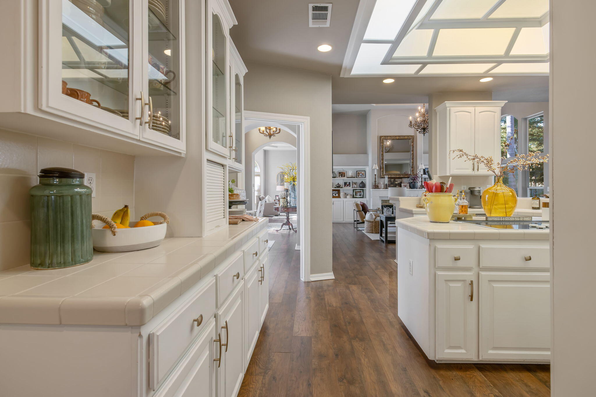 6614 W Vassar Ave, Visalia, CA 93277