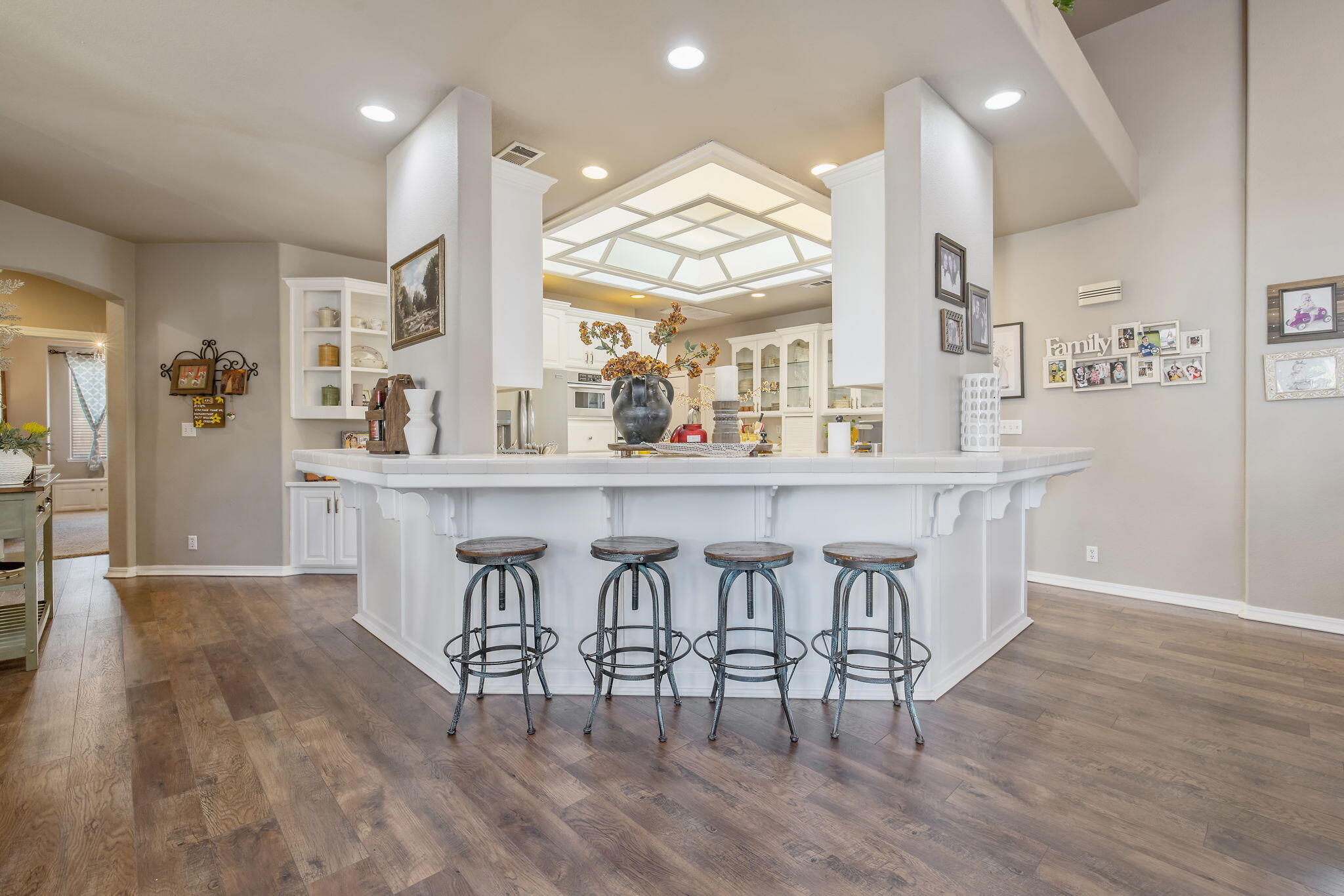 6614 W Vassar Ave, Visalia, CA 93277