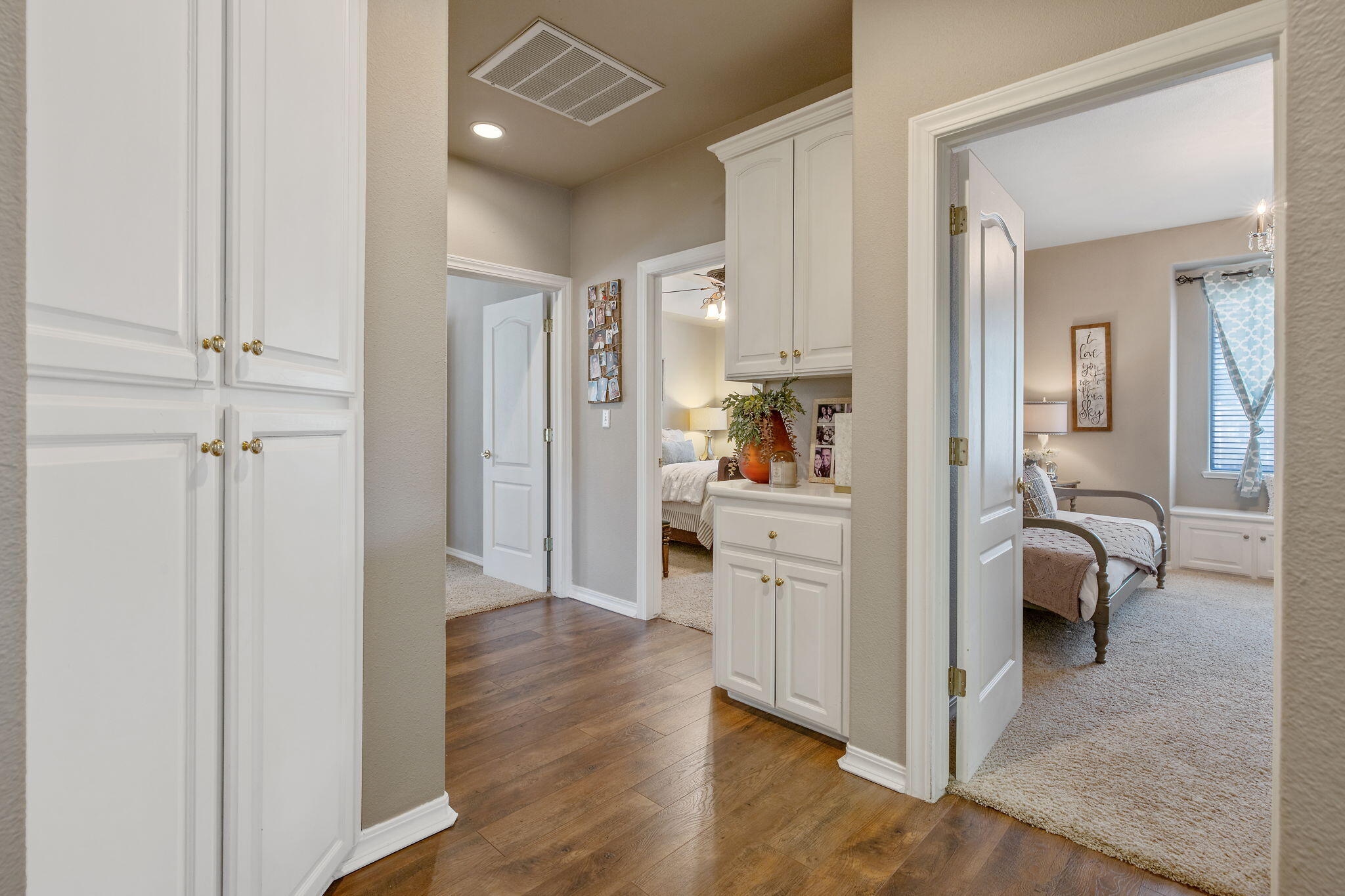 6614 W Vassar Ave, Visalia, CA 93277