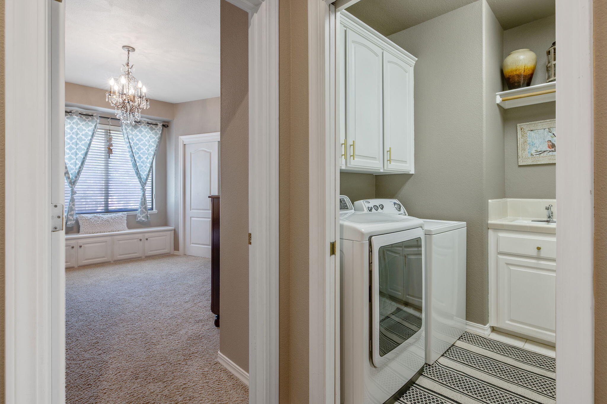 6614 W Vassar Ave, Visalia, CA 93277