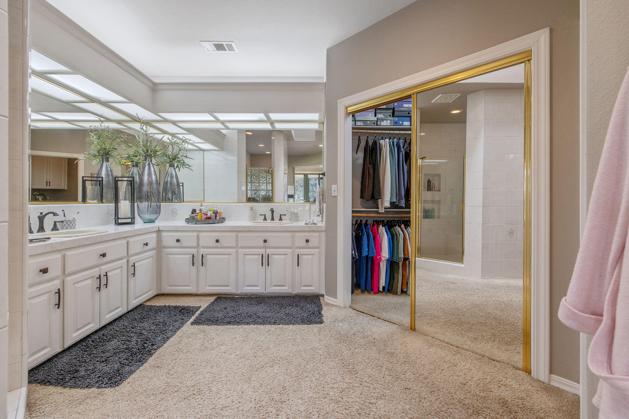 6614 W Vassar Ave, Visalia, CA 93277