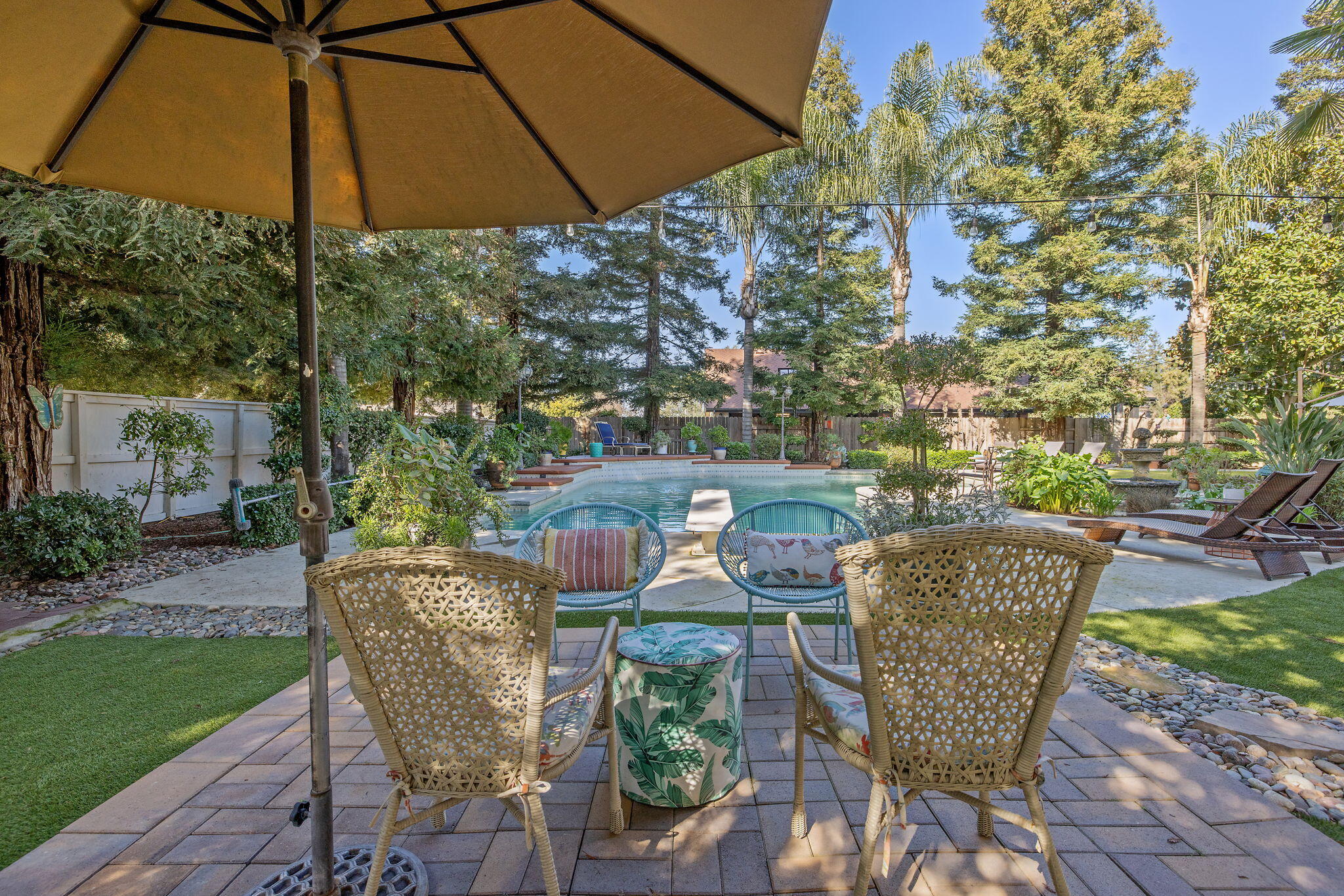 6614 W Vassar Ave, Visalia, CA 93277