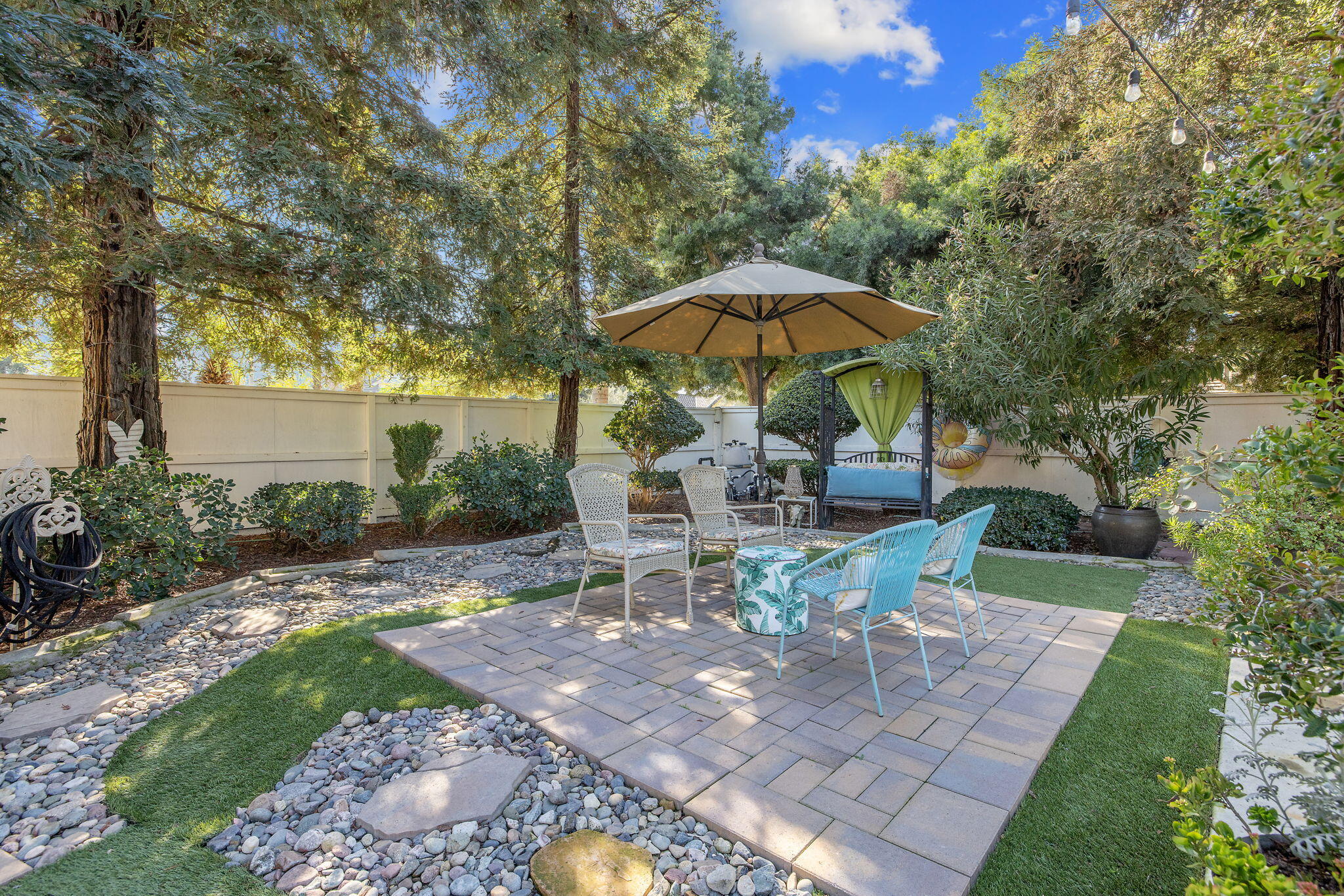 6614 W Vassar Ave, Visalia, CA 93277