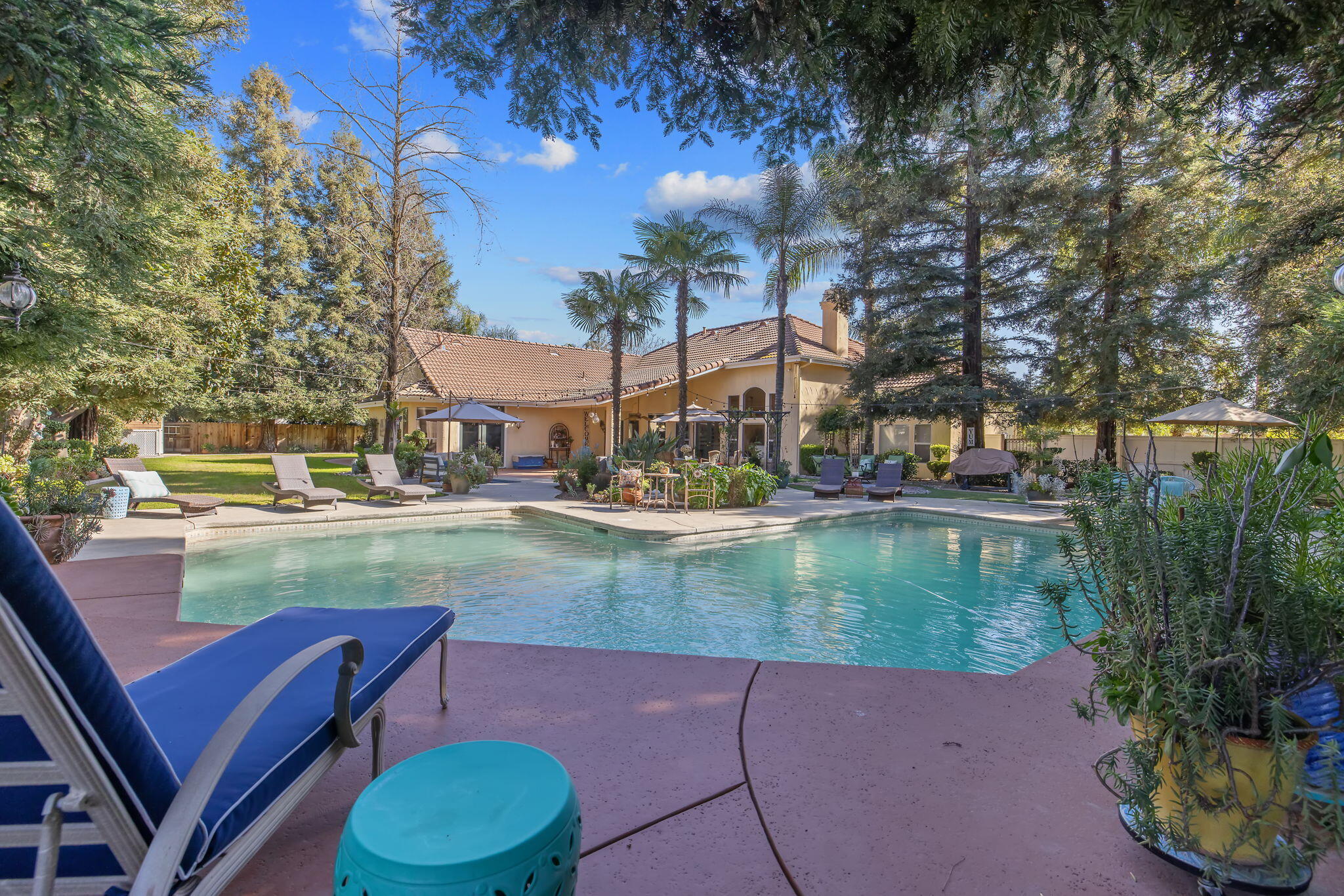 6614 W Vassar Ave, Visalia, CA 93277