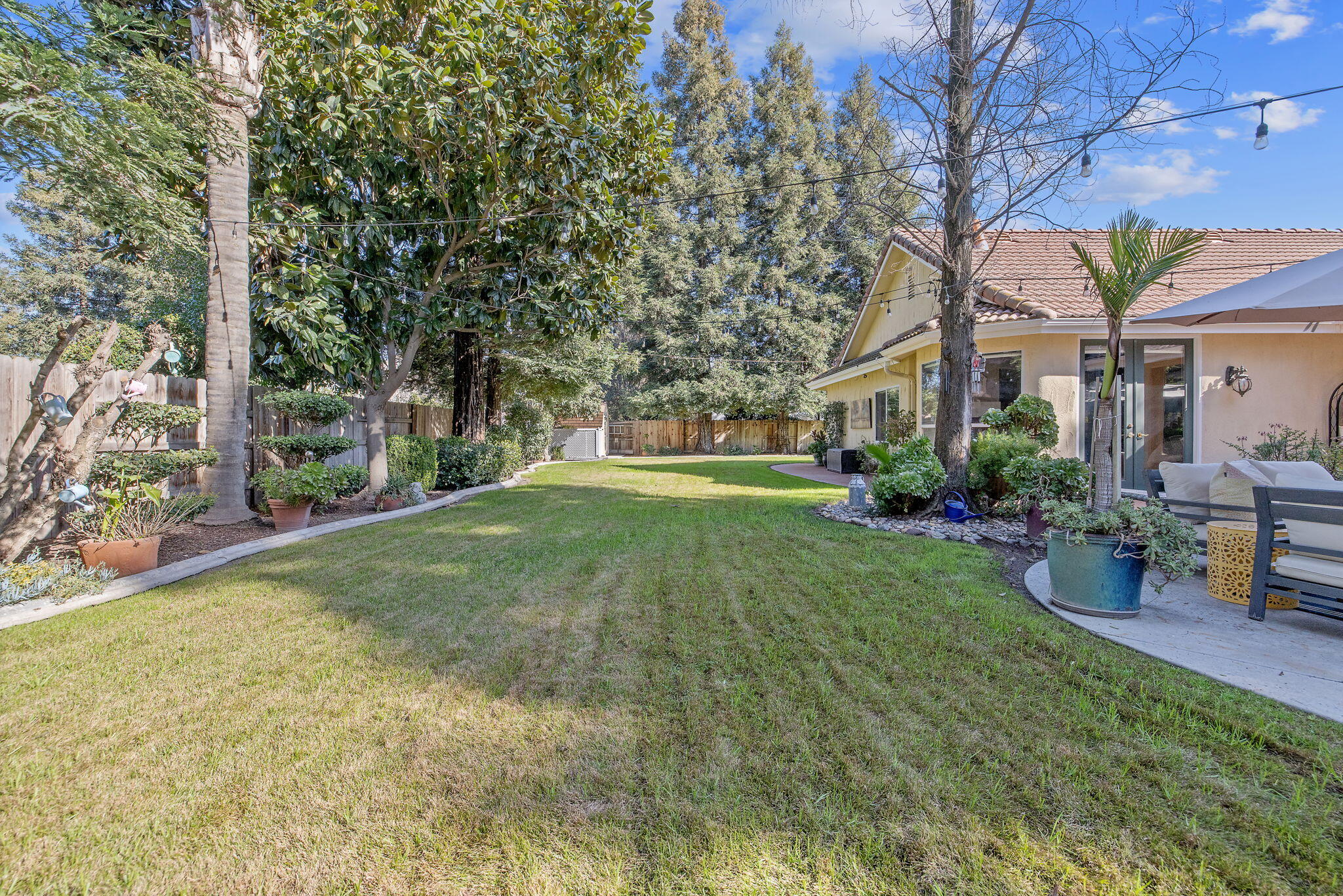 6614 W Vassar Ave, Visalia, CA 93277