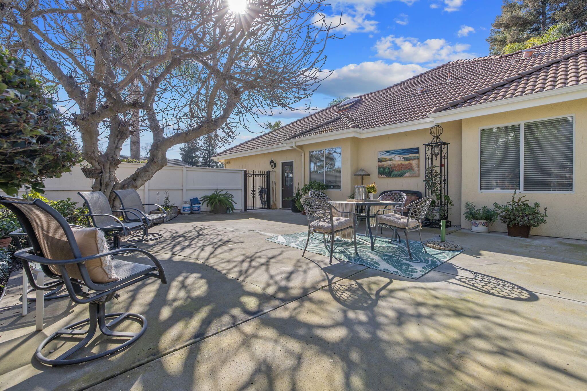 6614 W Vassar Ave, Visalia, CA 93277